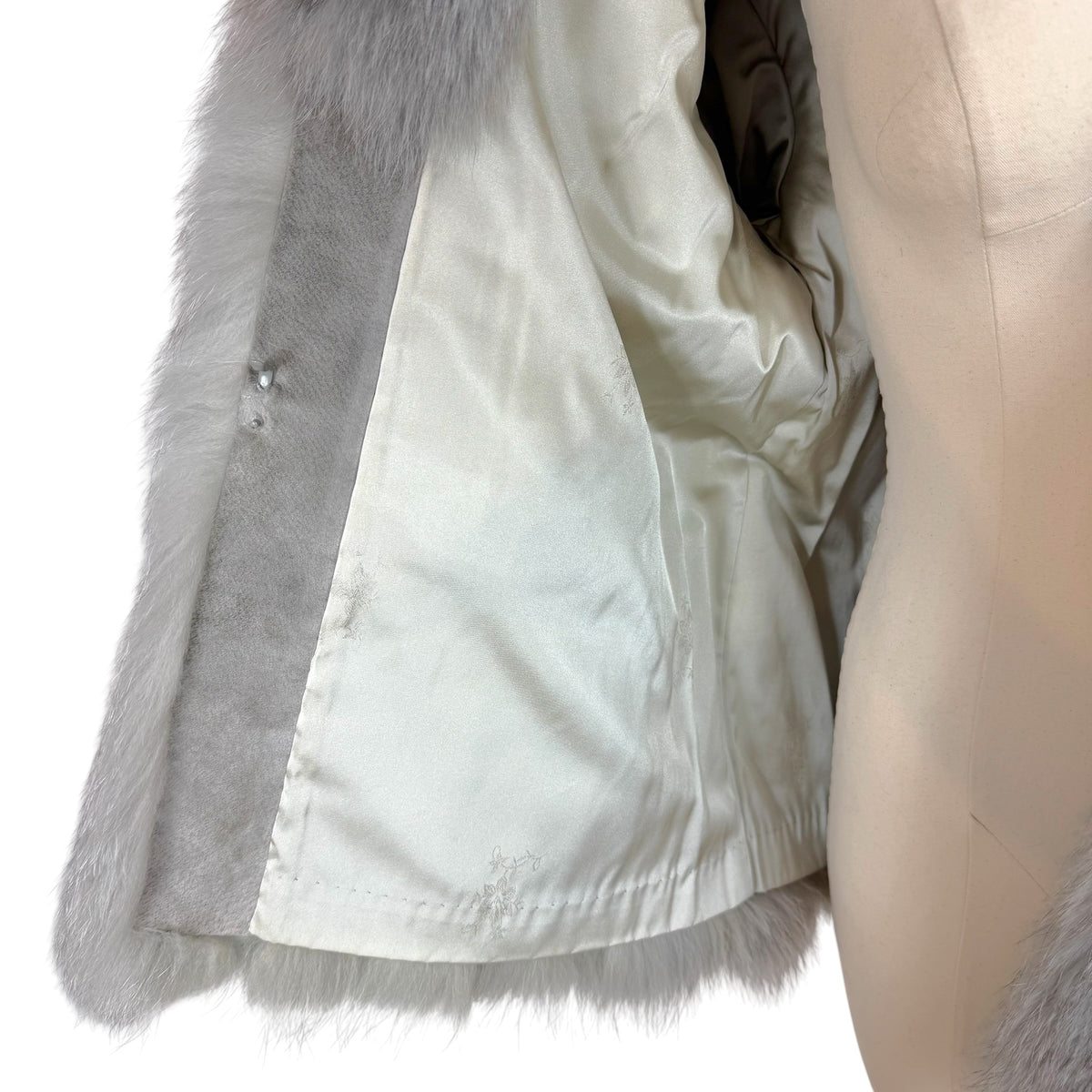 Vintage Fox Fur Coat Light Gray Open Front 1980s