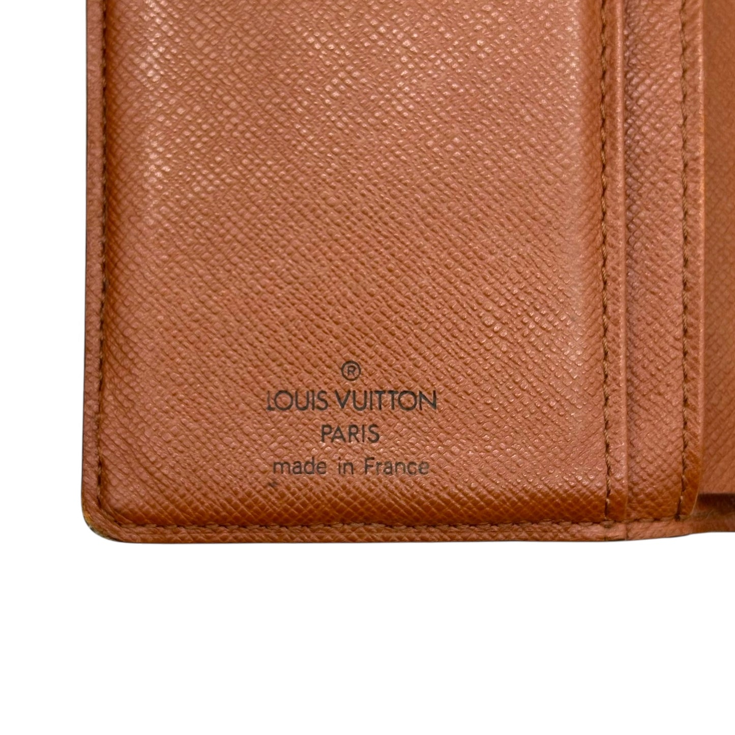 Louis Vuitton Classic Monogram Kiss-Lock Bi-Fold Wallet - Outfit Repeater