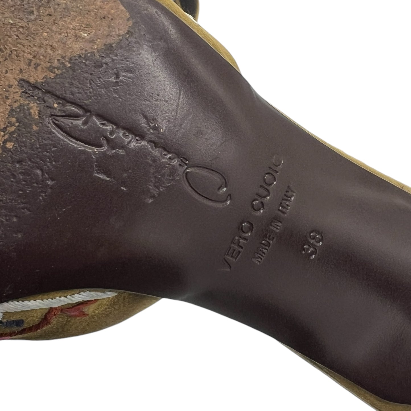 Oscar de la Renta Embroidered Kitten Heels - Outfit Repeater