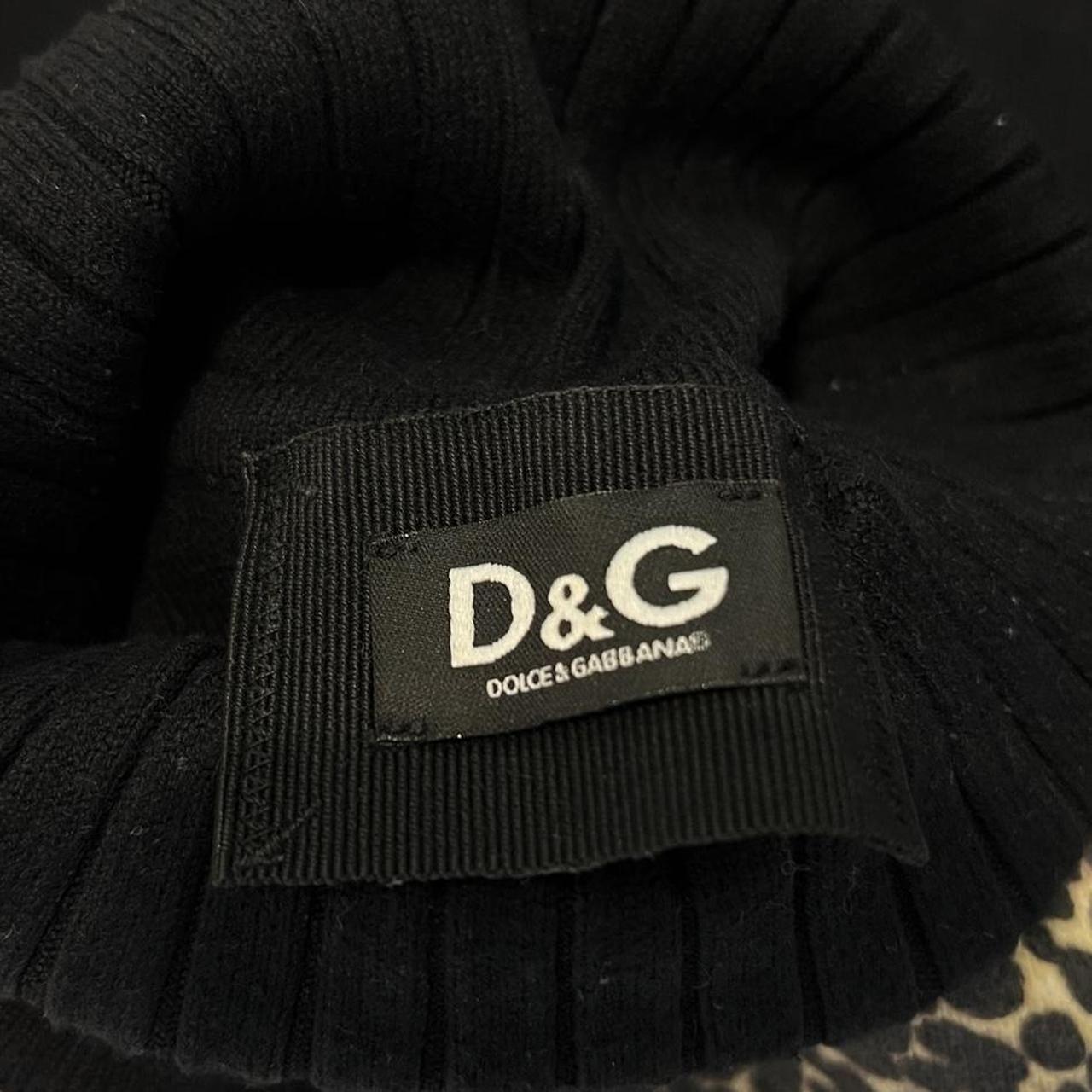 Dolce & Gabbana Leopard Knit Short Sleeve Turtleneck Sweater Top - Outfit Repeater