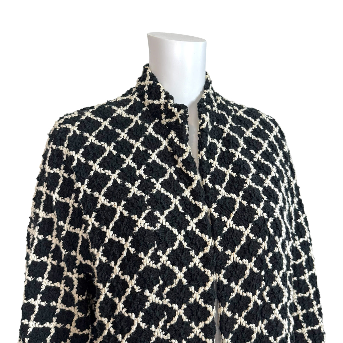 Chanel Spring 2009 Black & White Matelasse Tweed 3/4 Sleeve Mid-Length Jacket