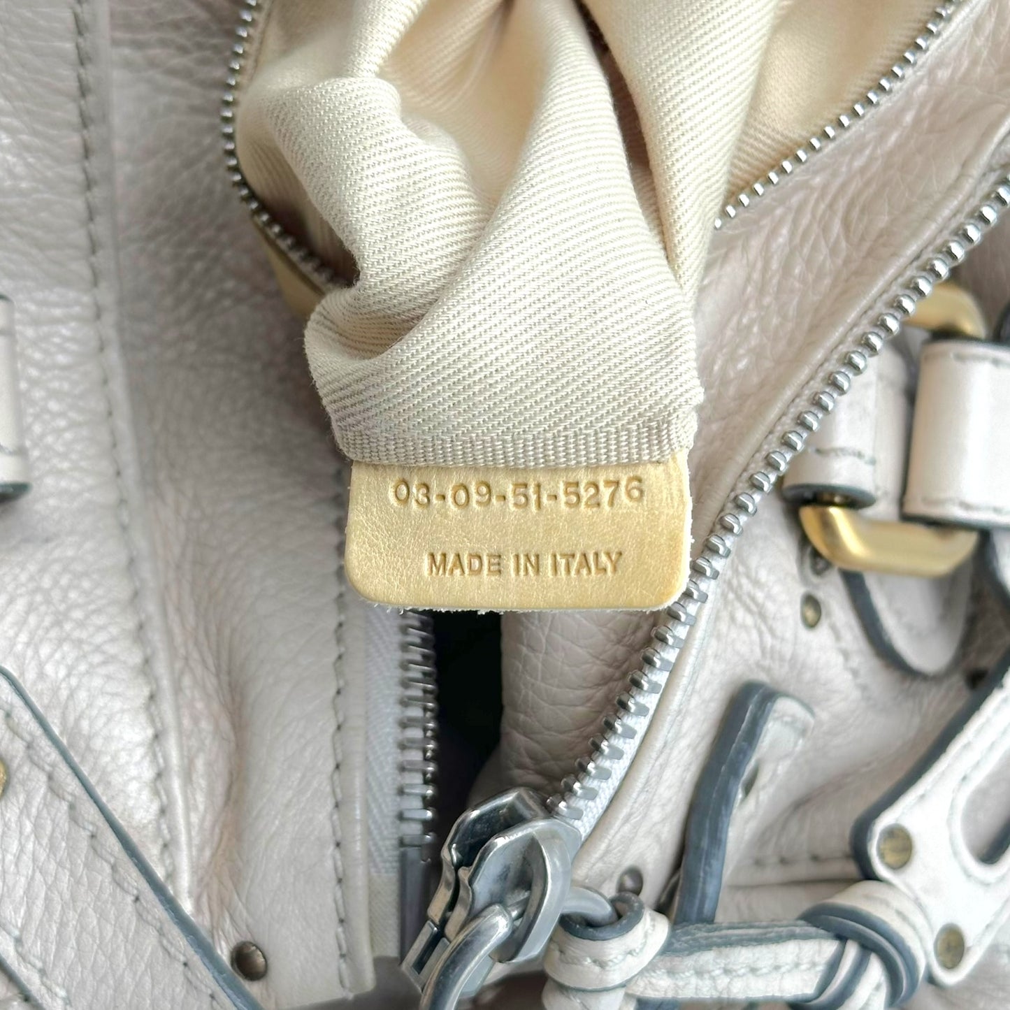 Chloé Ivory Leather Shoulder Bag with Padlock Closure