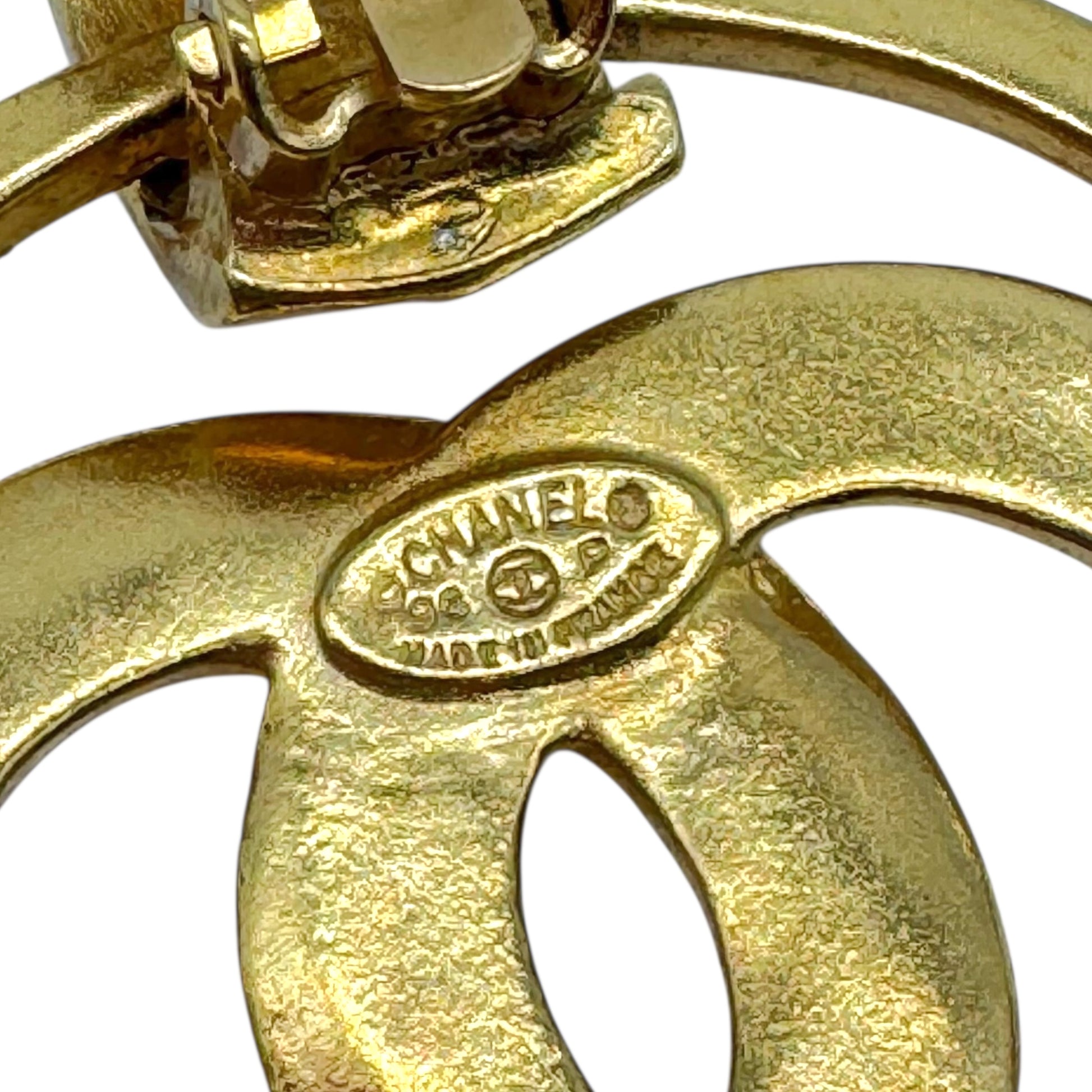 Chanel 90's Gold Plated Oversized CC Circle Clip-On Earrings - Outfit Repeater