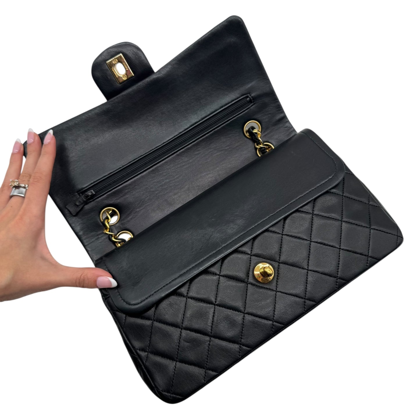 Chanel Black Matelasse Lambskin Medium Classic Flap Bag 1989-91 - Outfit Repeater