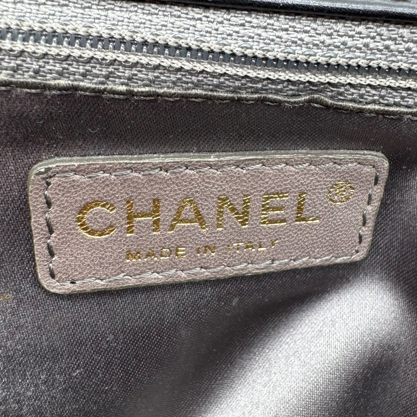 Chanel Black Lambskin CC Studded Logo East West Shoulder Bag 2008-09 - Outfit Repeater