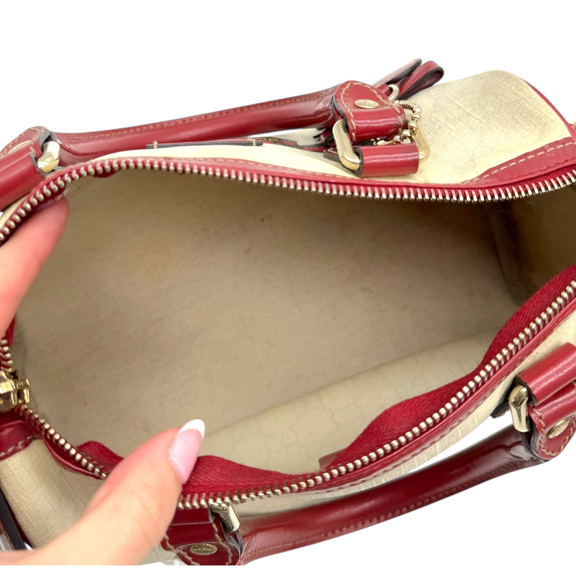 Gucci x UNICEF Red & White Tattoo Heart Mini Boston Bag - Outfit Repeater