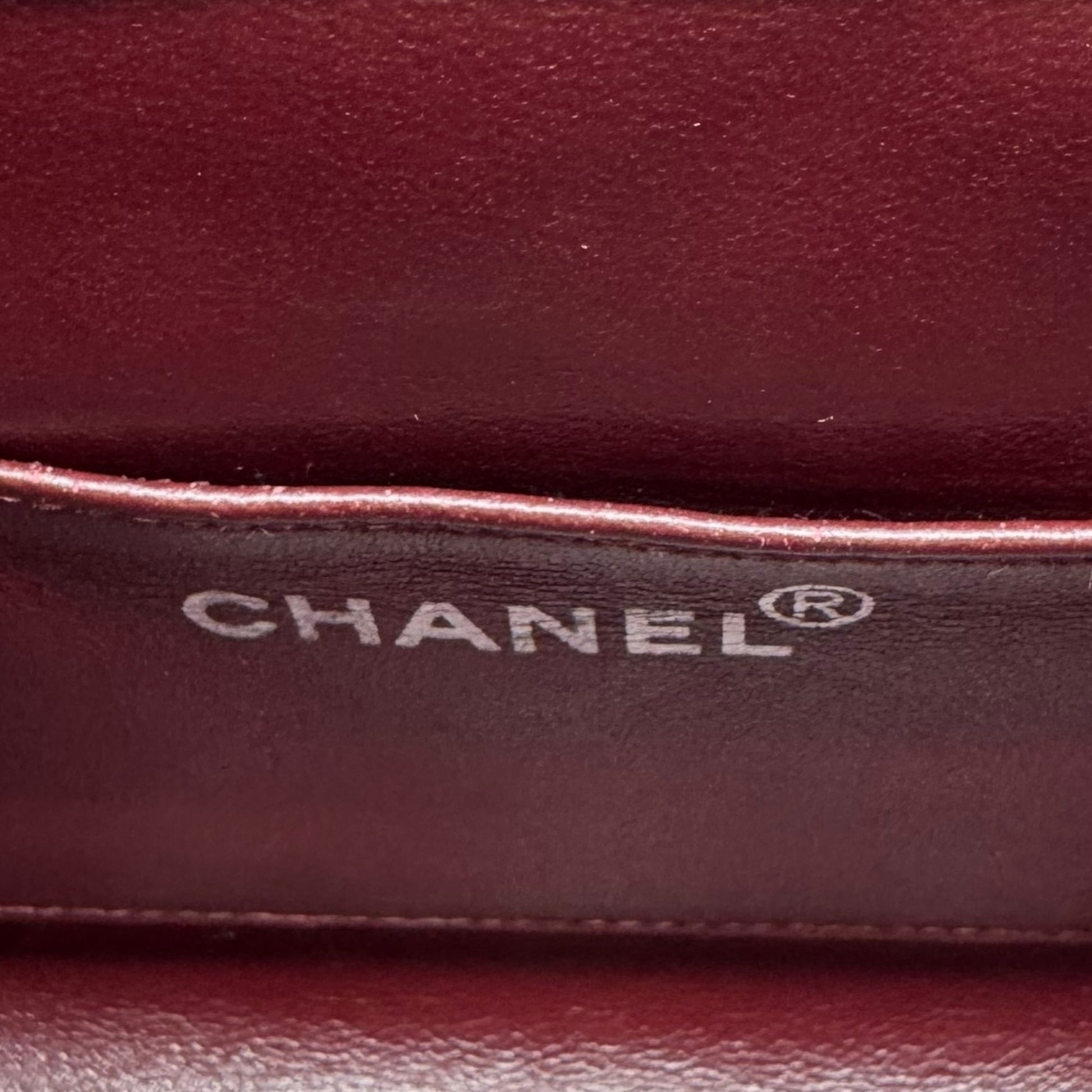 Chanel Black Matelasse Quilted Lambskin Metal Trim Vanity Bag 1996-97 - Outfit Repeater