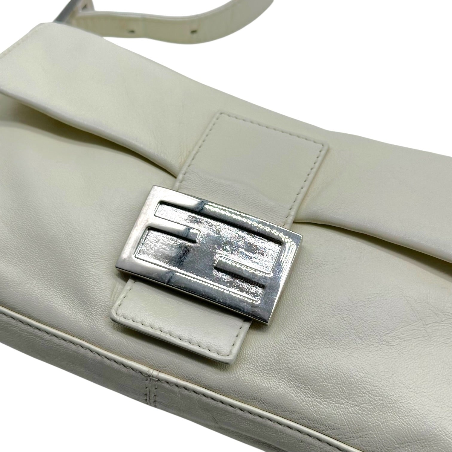 Fendi White Leather Baguette Bag with Silver Hardware