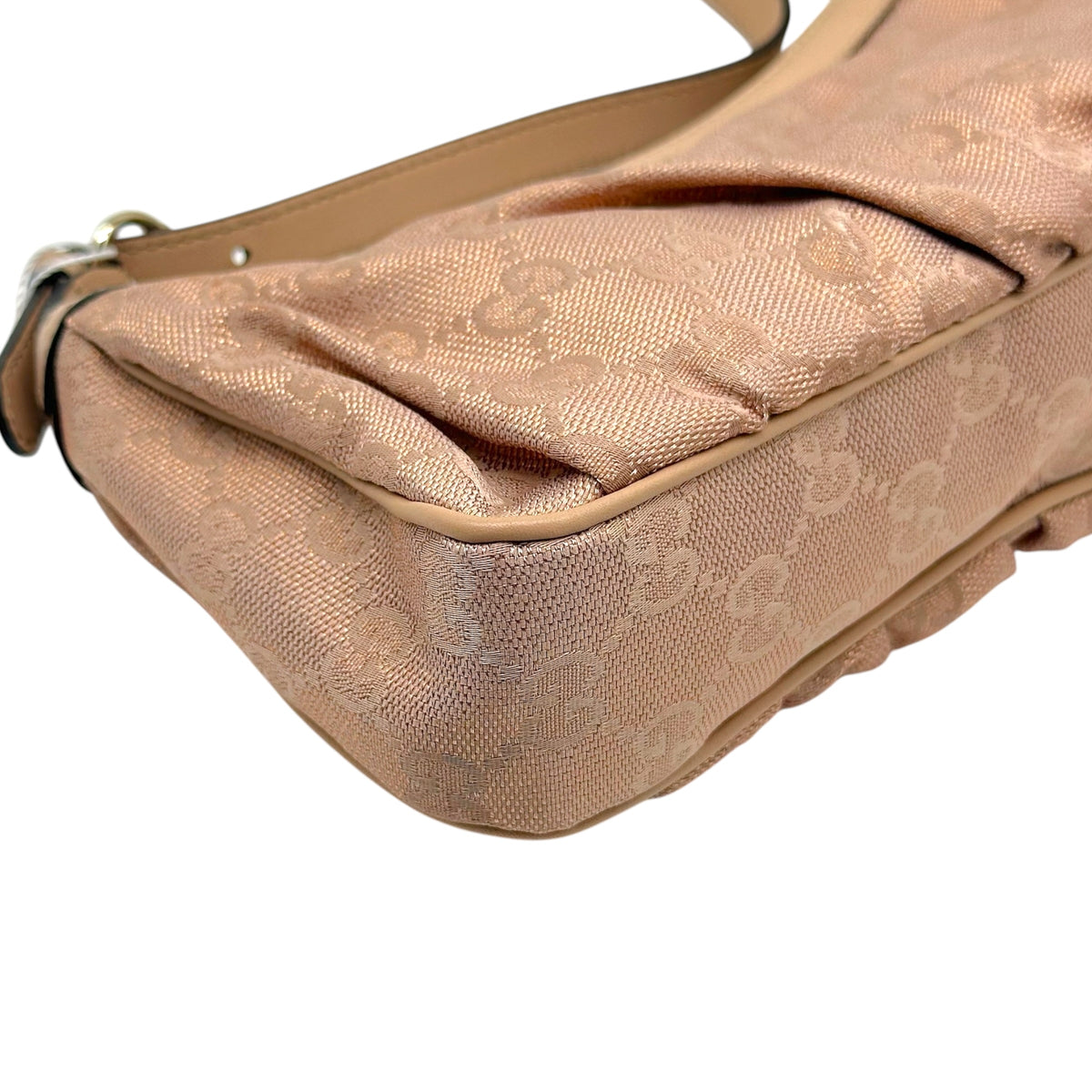 Gucci Pink Metallic Monogram Heart Zip Pochette Bag