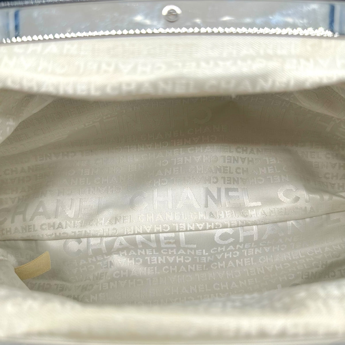 Chanel No.5 Ivory Fur & Black Resin Chain Strap Frame Shoulder Bag 2005-06