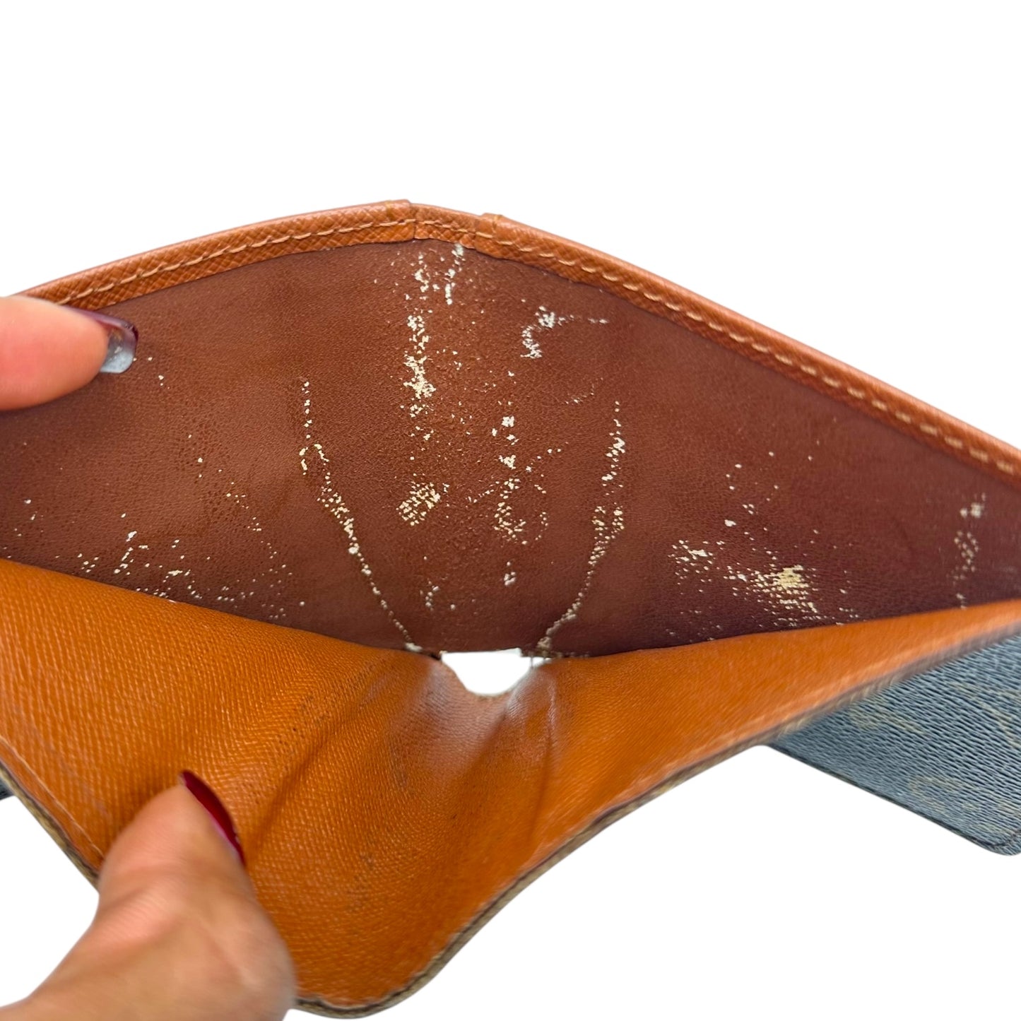 Louis Vuitton Classic Monogram Bi-Fold Wallet - Outfit Repeater