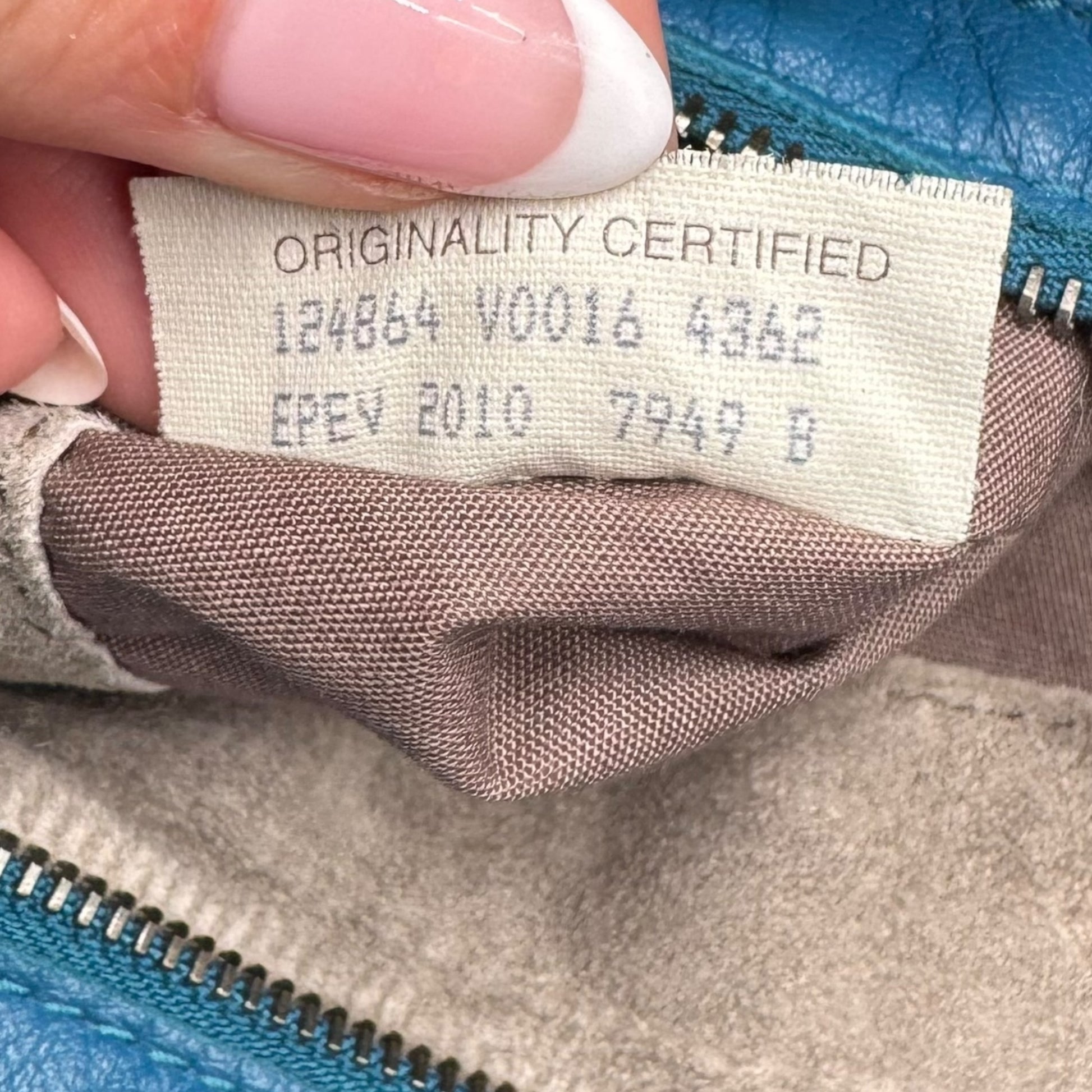 Bottega Veneta Blue Intrecciato Lambskin Large Hobo Shoulder Bag - Outfit Repeater