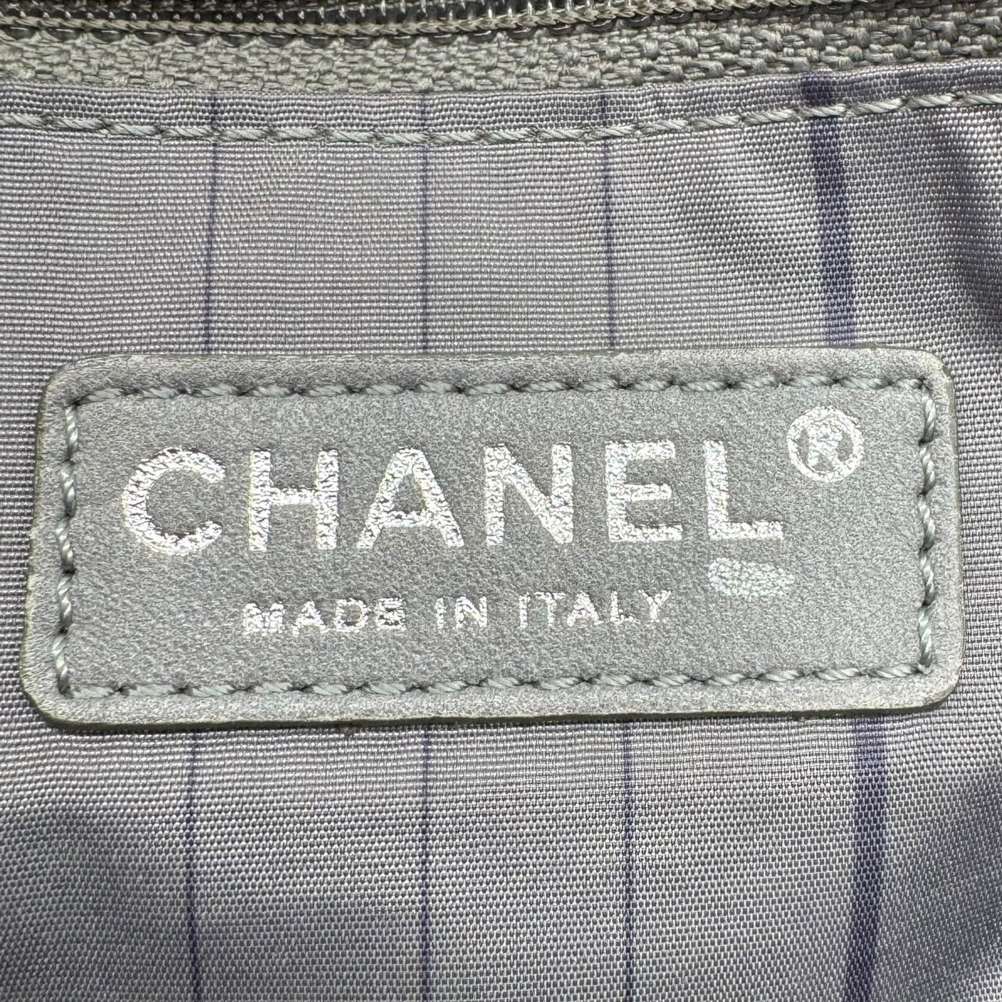 Chanel Gray & Black Studded CC Logo Lambskin Shoulder Bag 2008-09 - Outfit Repeater