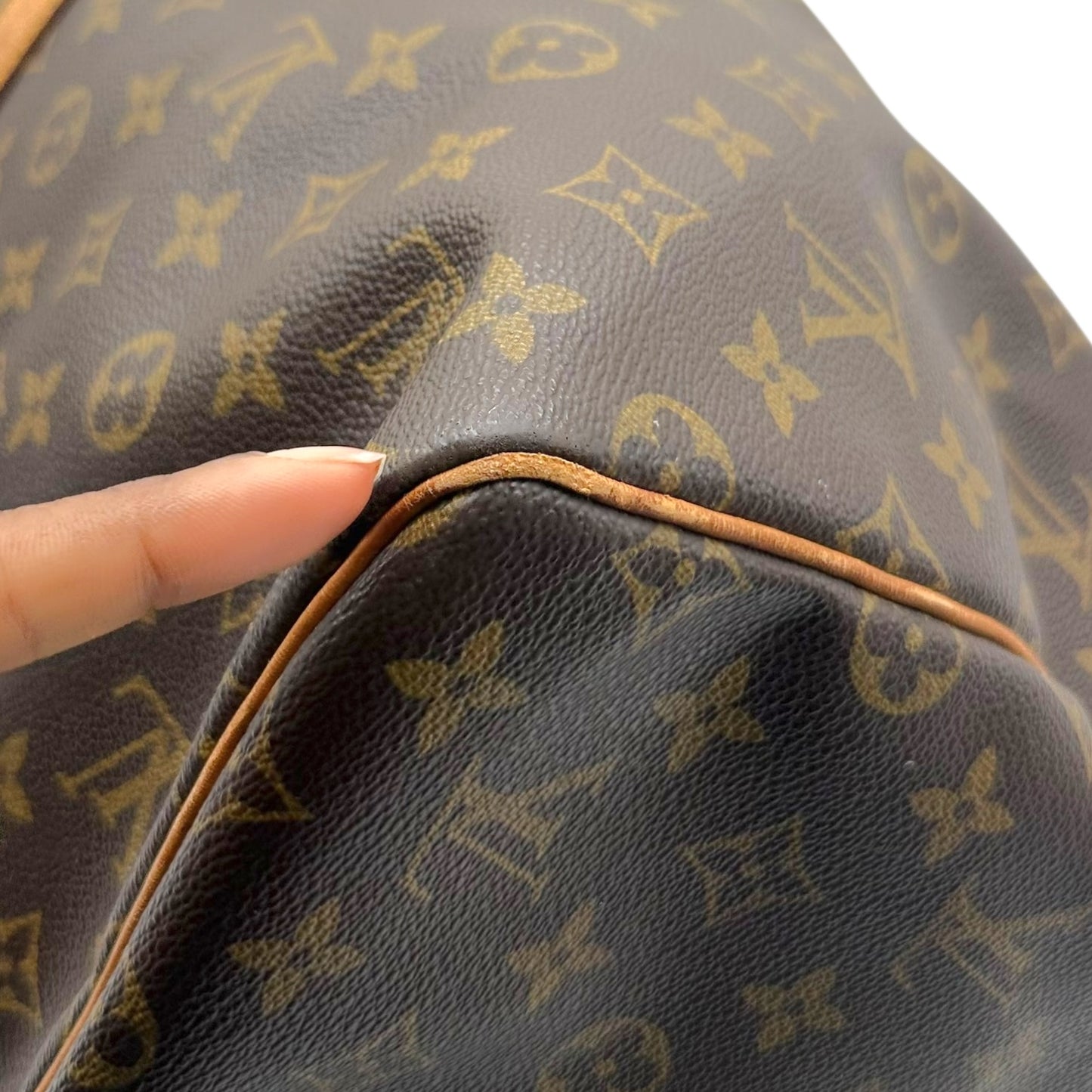Louis Vuitton Classic Monogram Bandouliere 55 Duffle Bag - Outfit Repeater