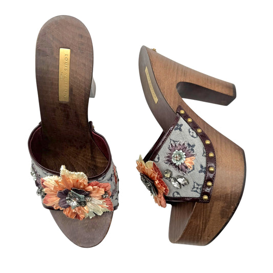 Louis Vuitton Lin Monogram & Sequin Raffia Flower Wooden Platform Heel Mules