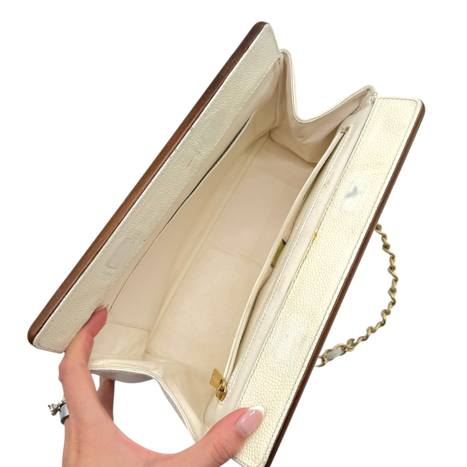 Chanel White Caviar Matelasse Wood Bar Shoulder Bag 2003-04 - Outfit Repeater