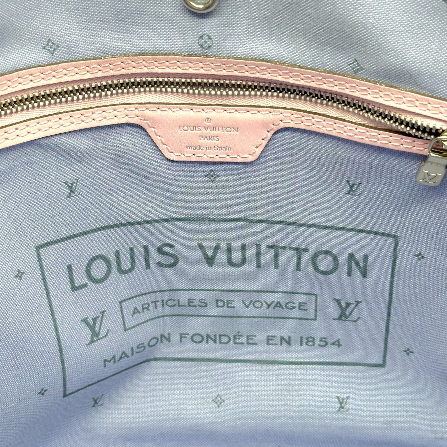 Louis Vuitton Pastel Ombre Escale Neverfull MM Tote Bag