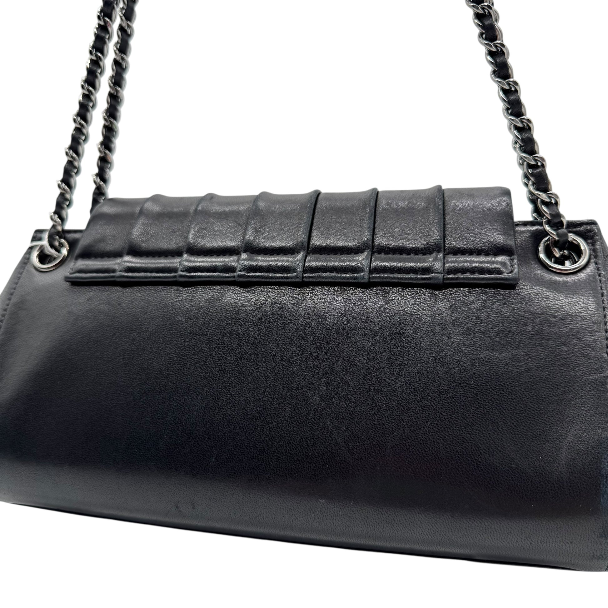 Chanel Black Lambskin Quilted Leather Accordion Shoulder Bag 2002-03 - Outfit Repeater