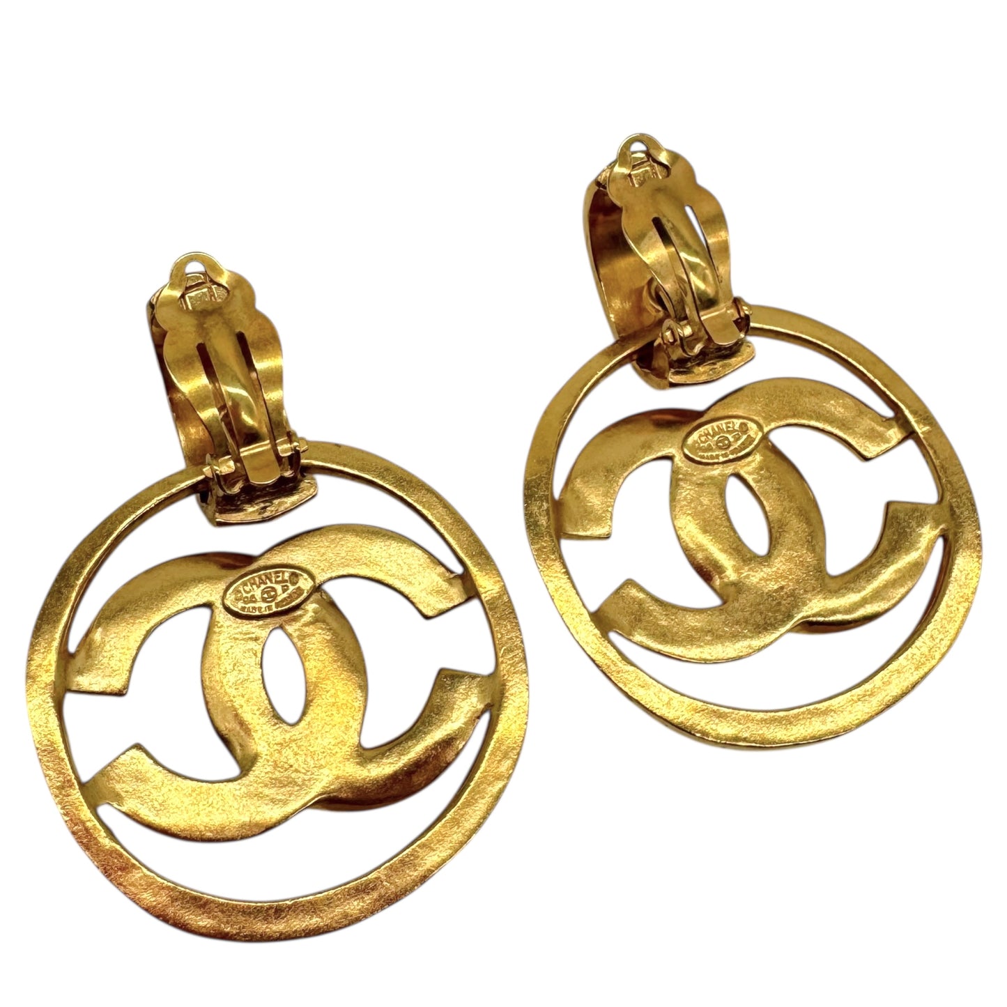 Chanel 90's Gold Plated Oversized CC Circle Clip-On Earrings - Outfit Repeater