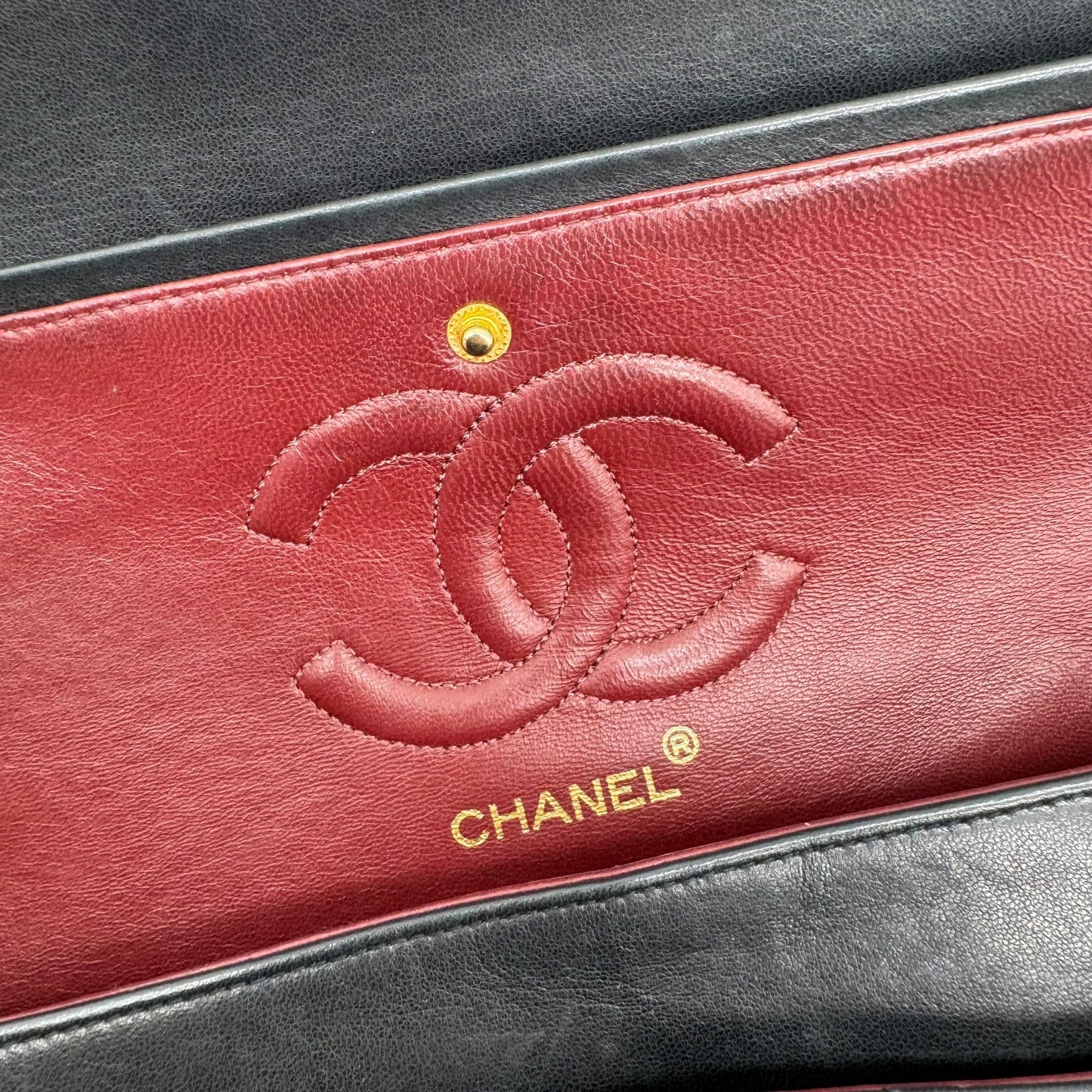 Chanel Black Matelasse Lambskin Medium Classic Flap Bag 1989-91 - Outfit Repeater