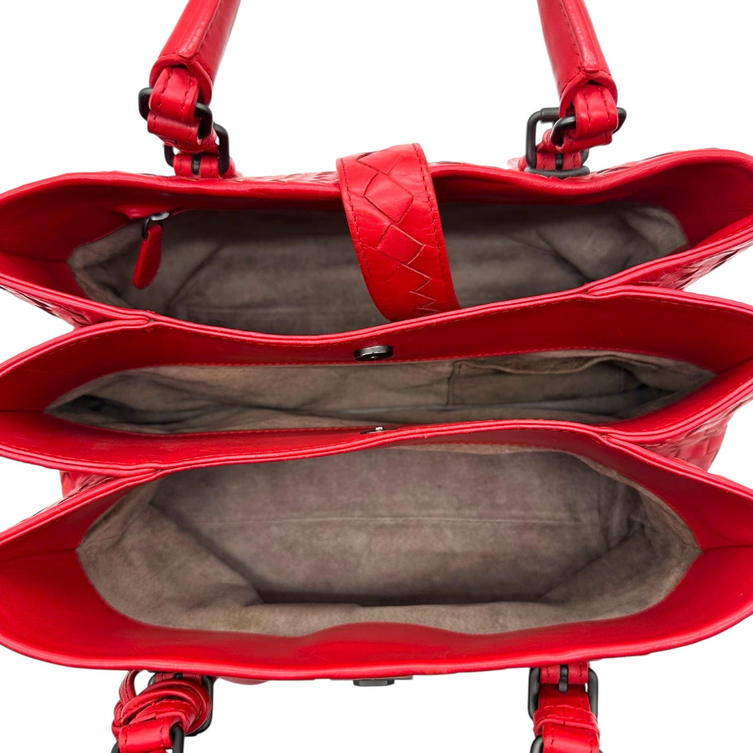 Bottega Veneta Red Intrecciato Small Roma Bag - Outfit Repeater