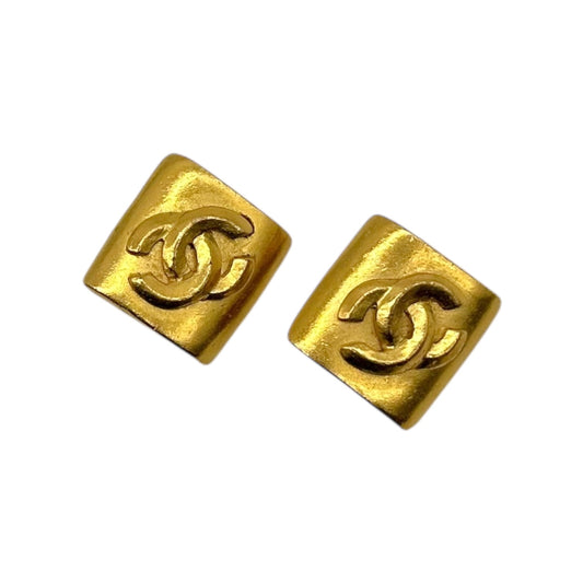 Chanel 90's Gold Plated Square Logo Clip-On Earrings - Outfit Repeater