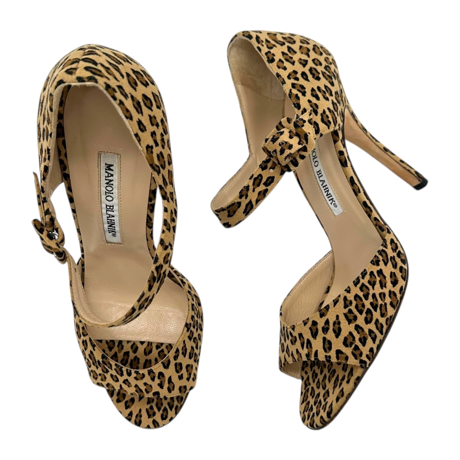 Manolo Blahnik Leopard Print Suede Suede Sandal Heels - Outfit Repeater