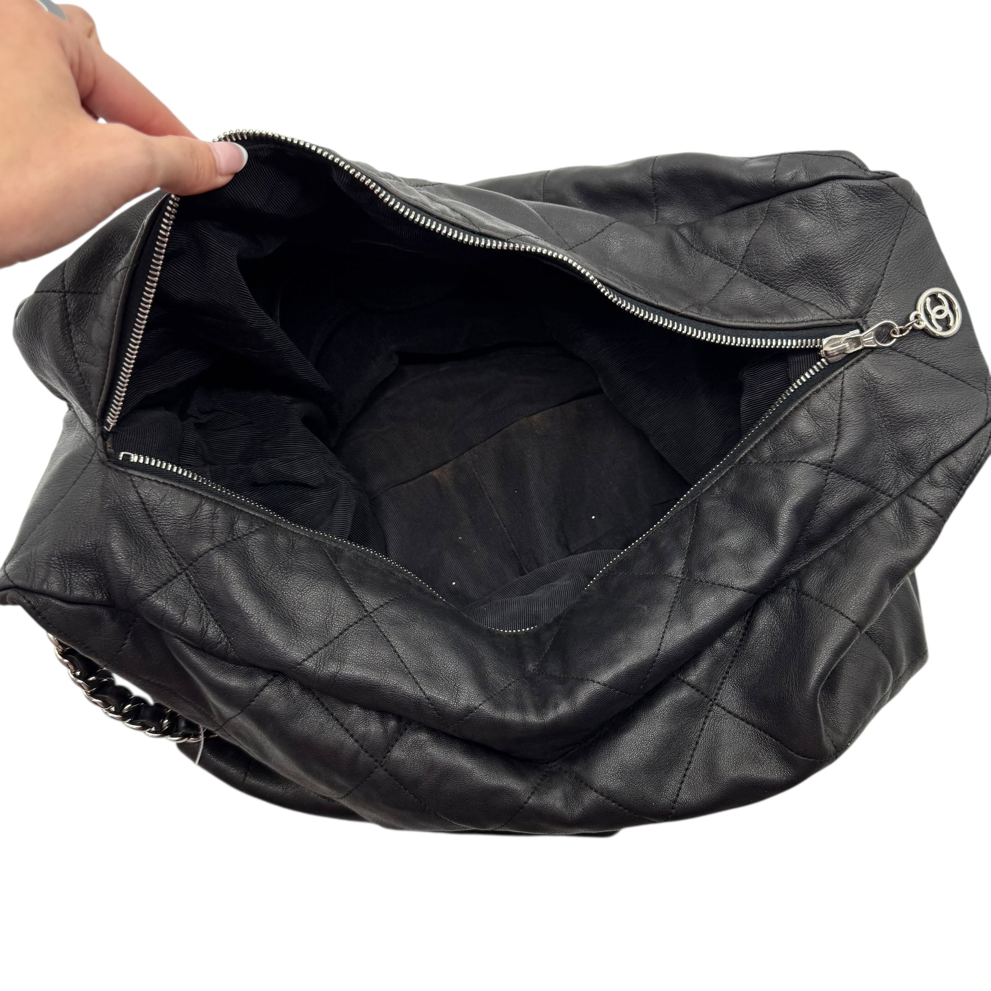 Chanel Black Matelasse Quilted Lambskin Oversized Ring Handle Hobo 1994-96] - Outfit Repeater