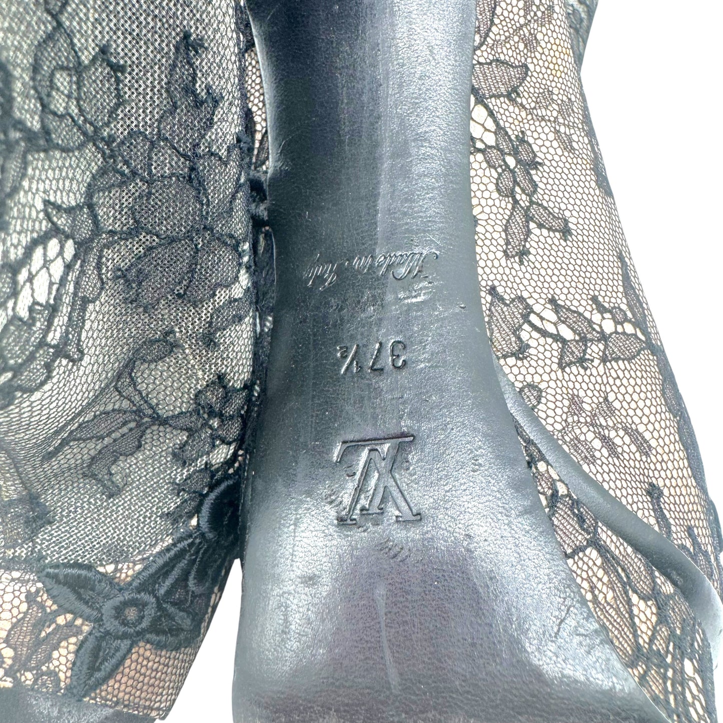 Louis Vuitton Lace Heeled Peep-Toe Platform Pumps