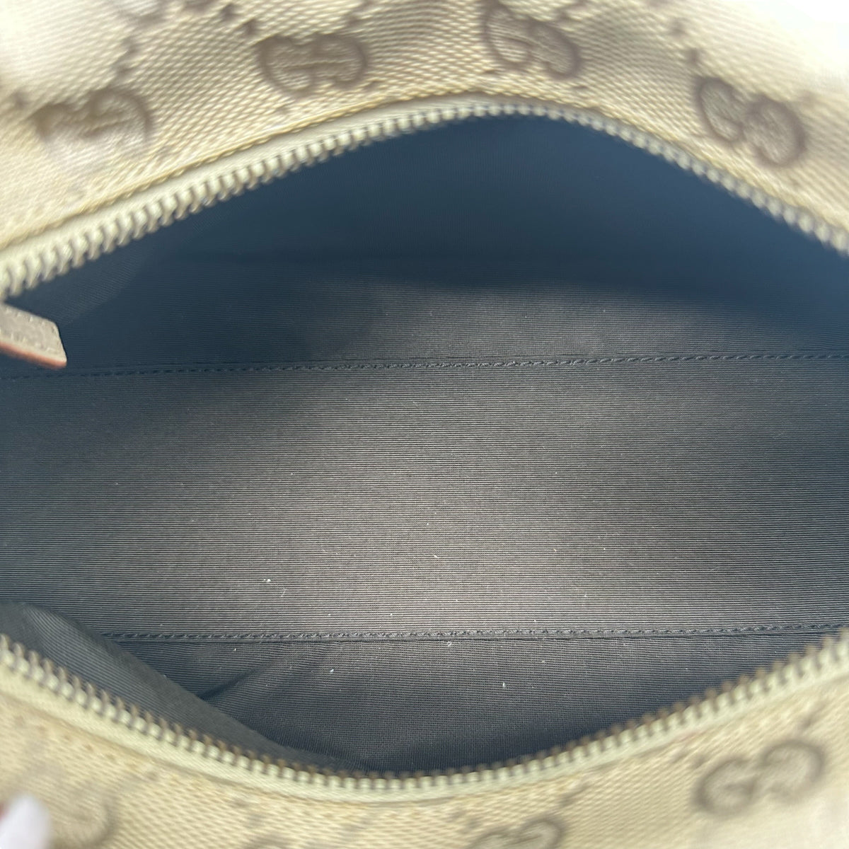 Gucci Shoulder Bag Light Beige Monogram Canvas Leather