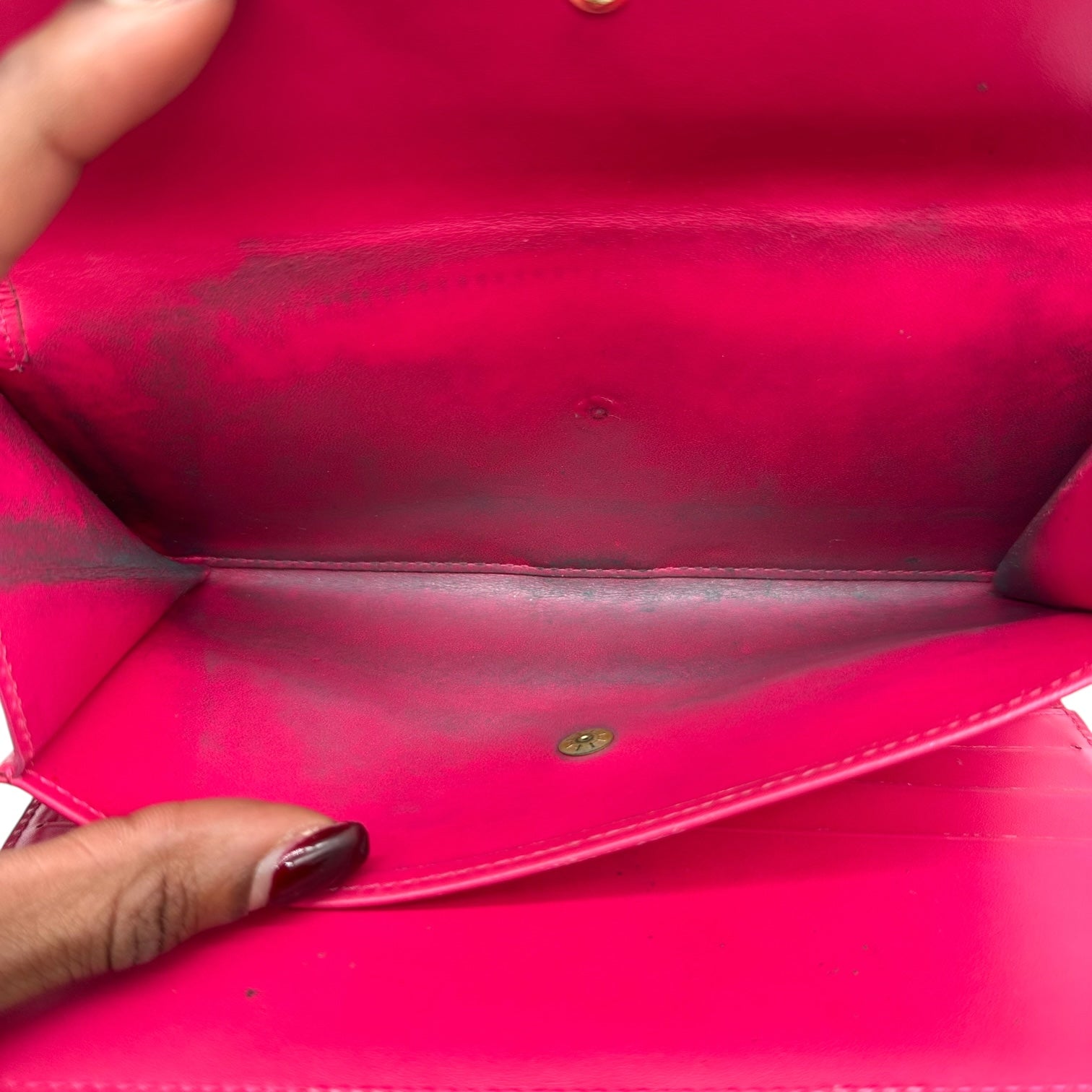 Louis Vuitton Hot Pink Vernis Monogram Long Wallet - Outfit Repeater