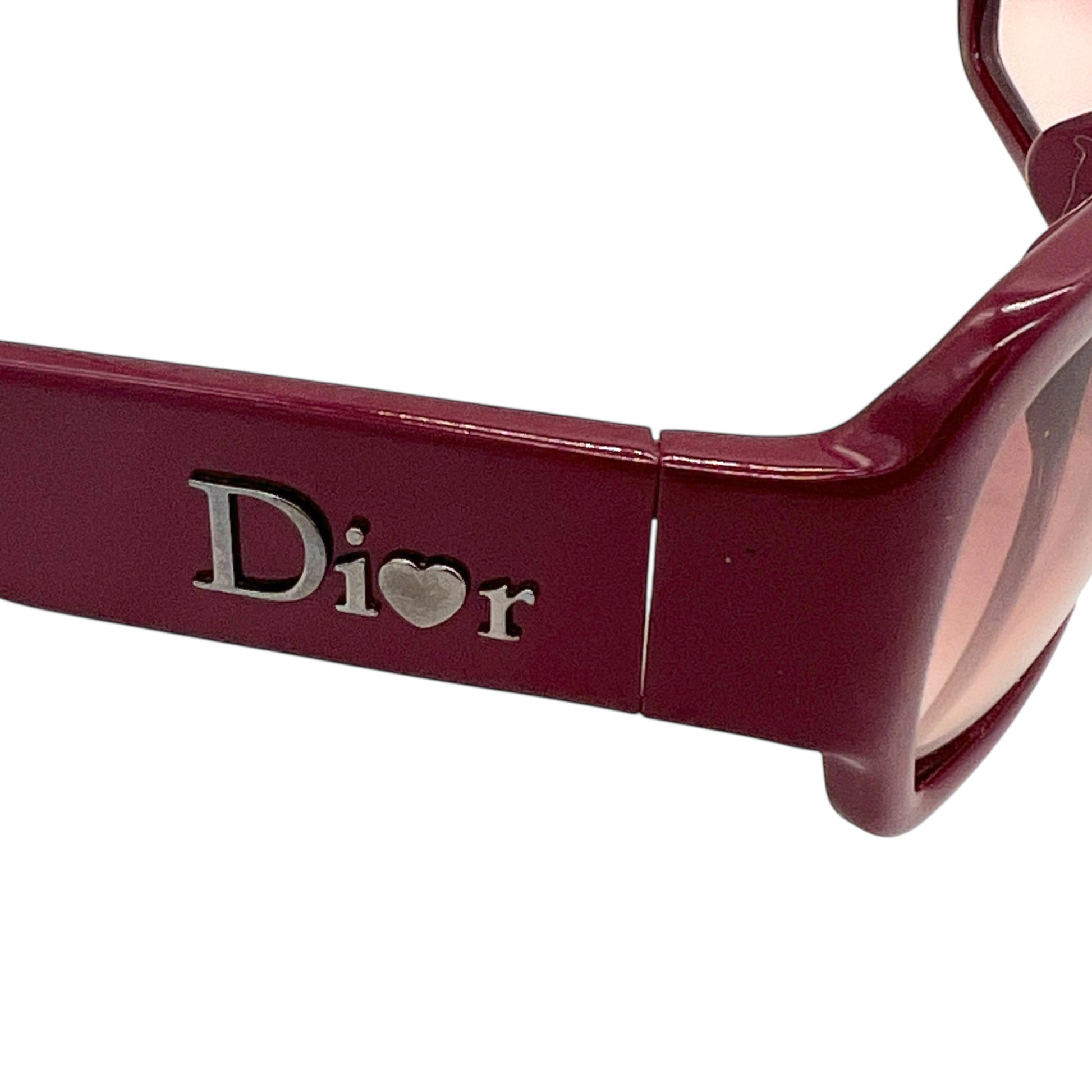 Christian Dior DiorExtraLight Red Heart Logo Sunglasses - Outfit Repeater