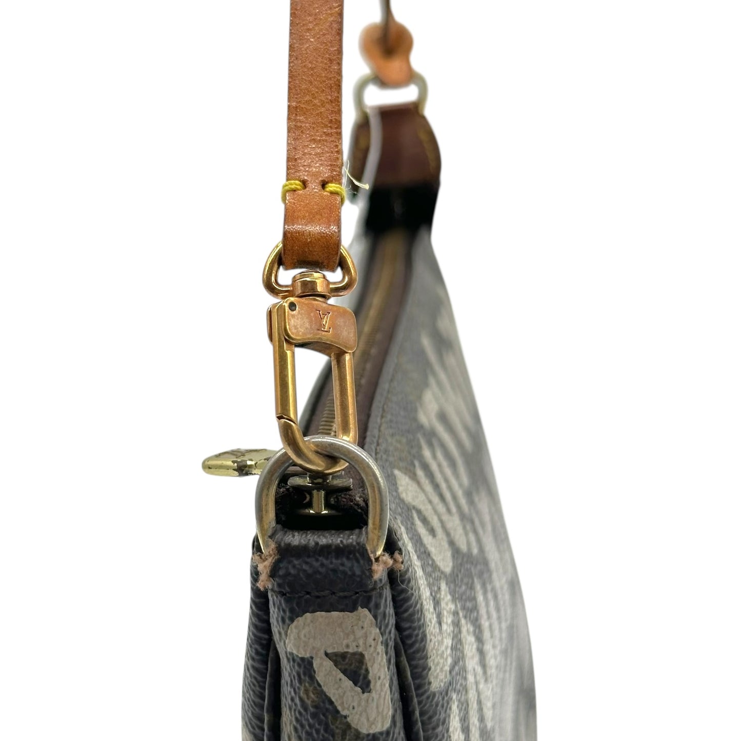 Louis Vuitton x Stephen Sprouse White Grafitti Pochette Bag - Outfit Repeater