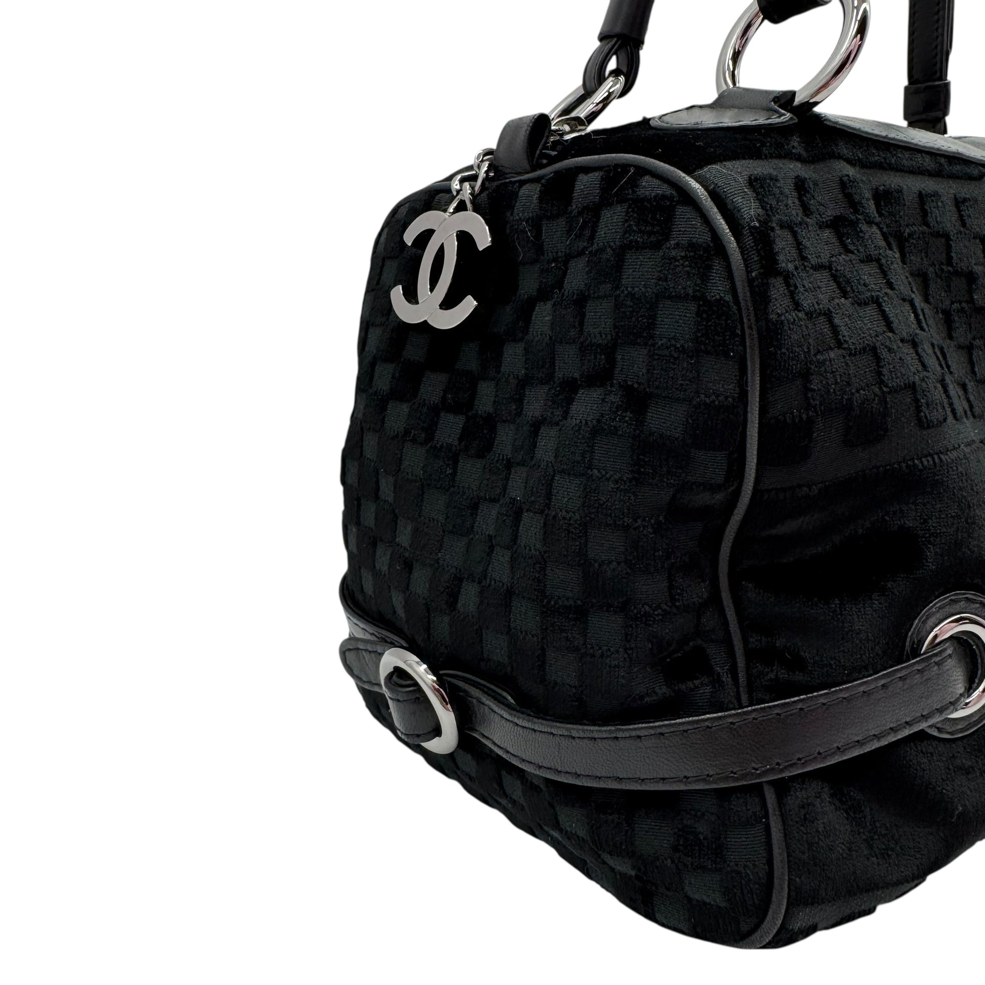 Chanel Black Lambskin & Velvet Checkered Logo Shoulder Bag 2005-06 - Outfit Repeater