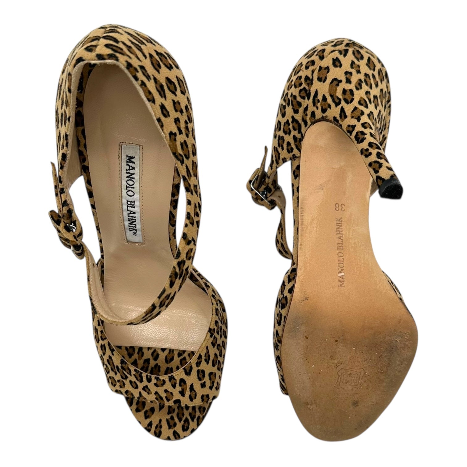 Manolo Blahnik Leopard Print Suede Suede Sandal Heels - Outfit Repeater