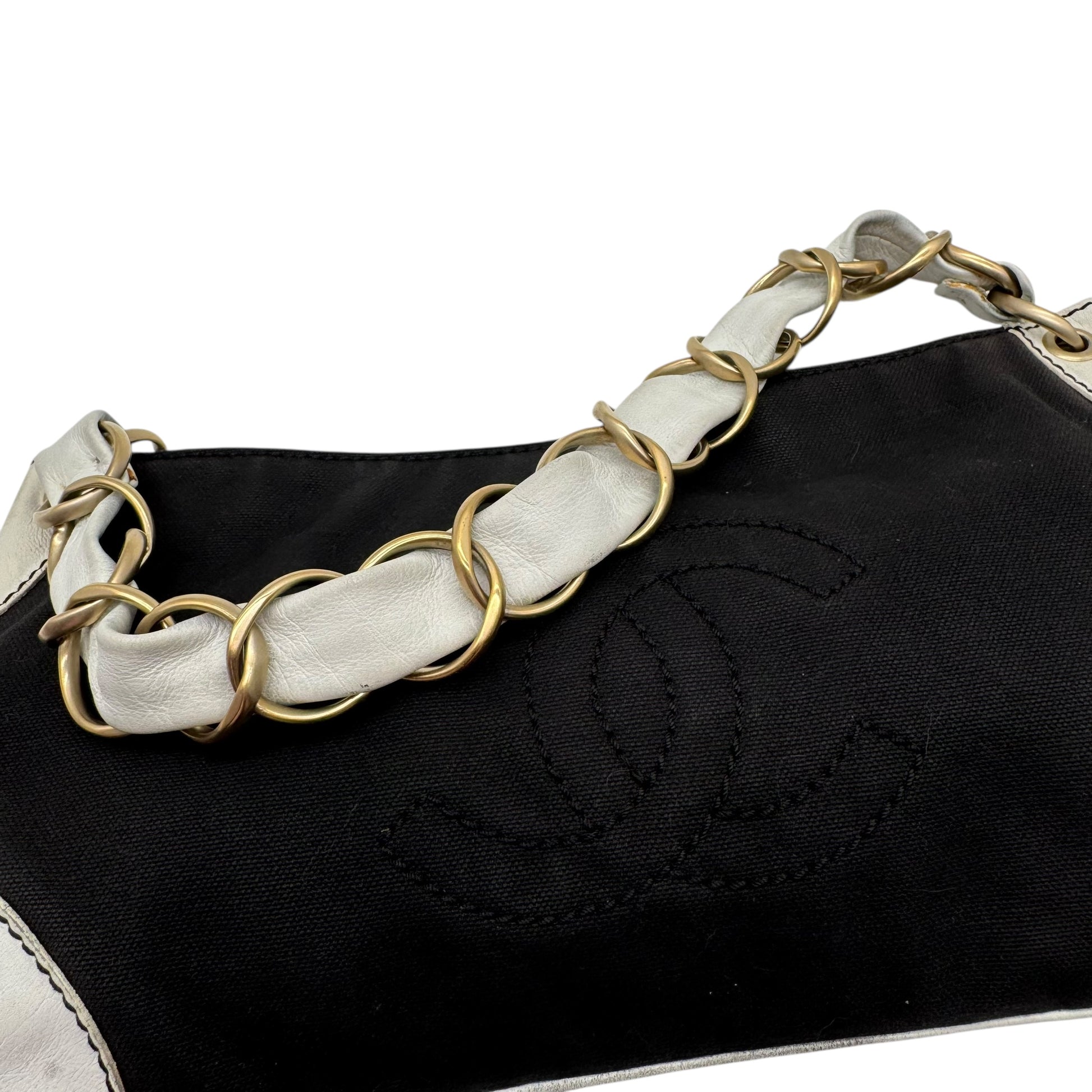 Chanel Black Canvas & White Leather CC Logo Shoulder Bag 2003-04 - Outfit Repeater