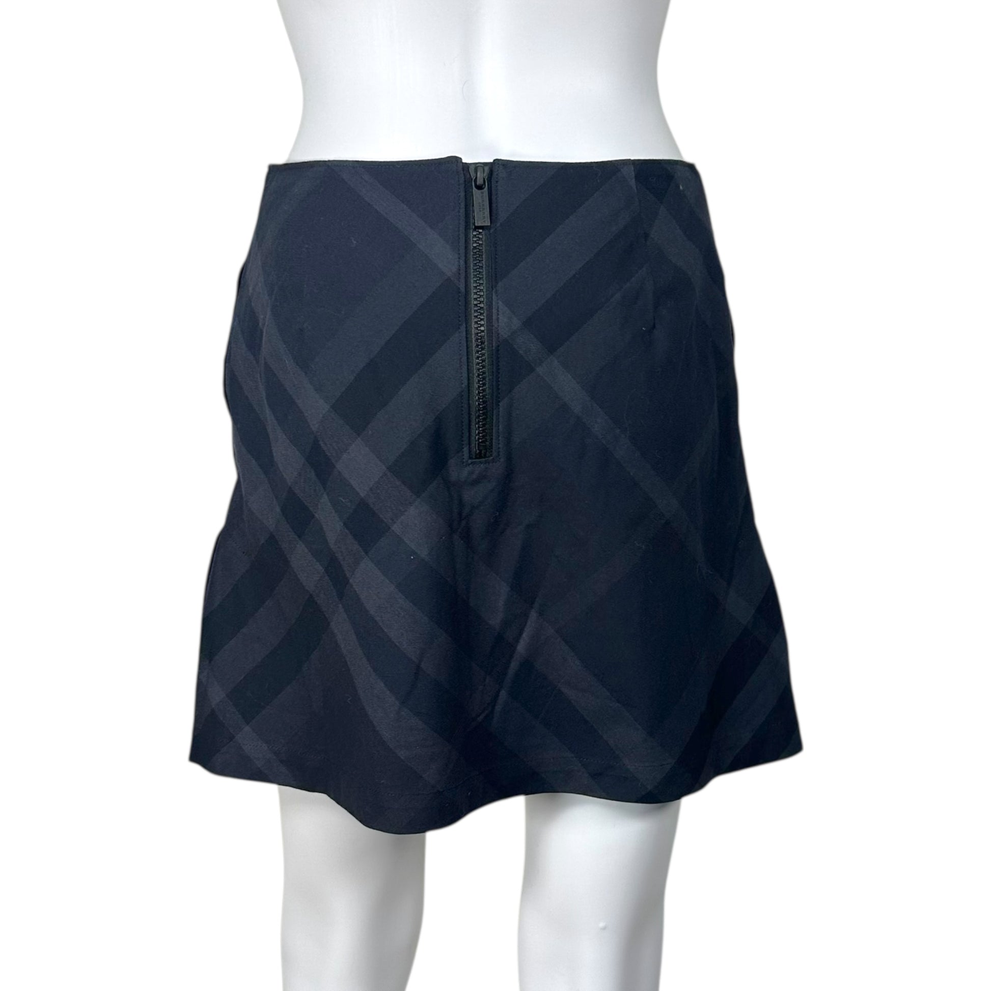 Burberry Golf Line Dark Gray / Black Nova Check Plaid A-Line Mini Skirt - Outfit Repeater