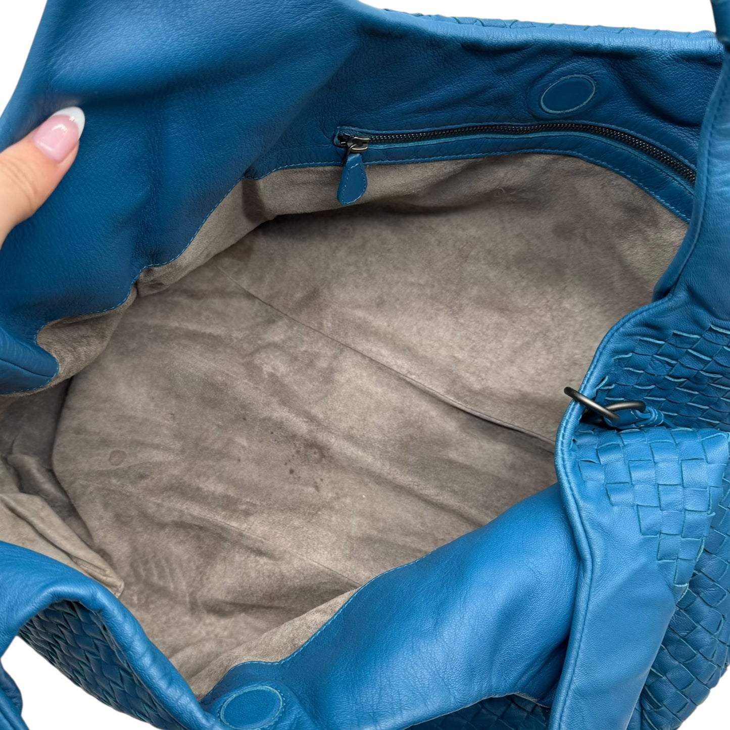 Bottega Veneta Blue Intrecciato Lambskin Large Hobo Shoulder Bag - Outfit Repeater