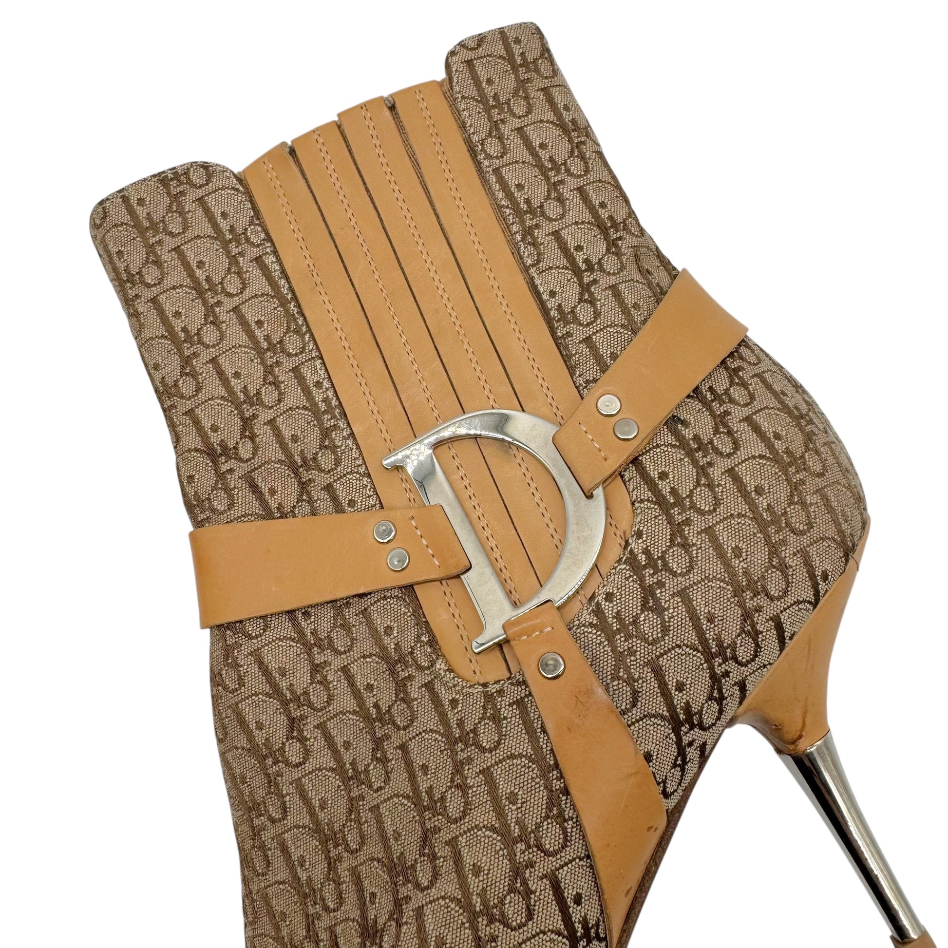 Christian Dior Tan Monogram Trotter Logo Heeled Boots - Outfit Repeater
