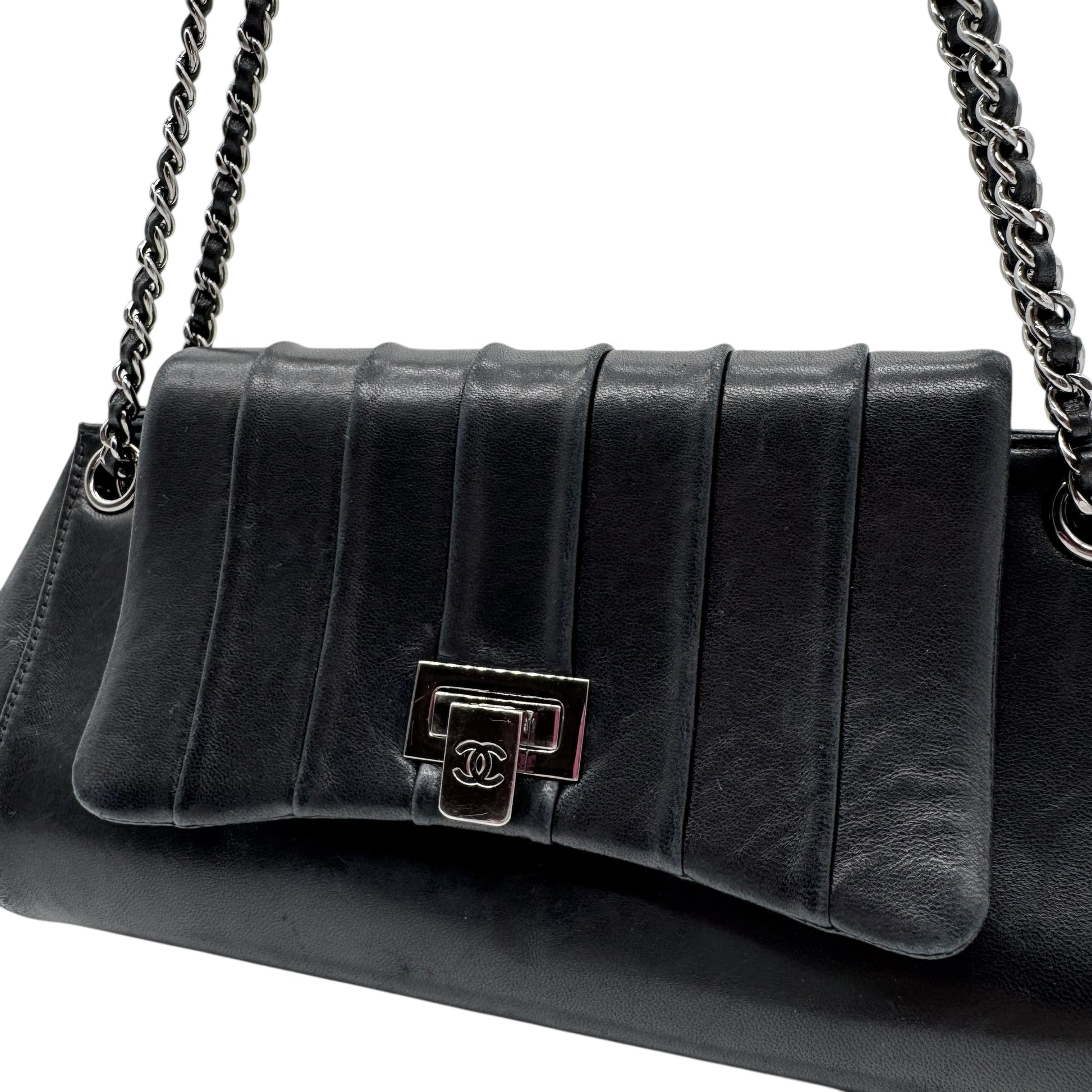 Chanel Black Lambskin Quilted Leather Accordion Shoulder Bag 2002-03 - Outfit Repeater