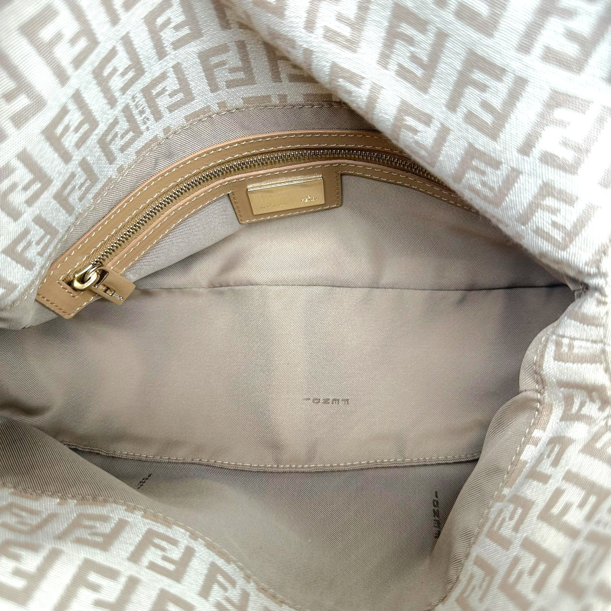 Fendi Baguette Bag Ivory Beige Zucchino Monogram
