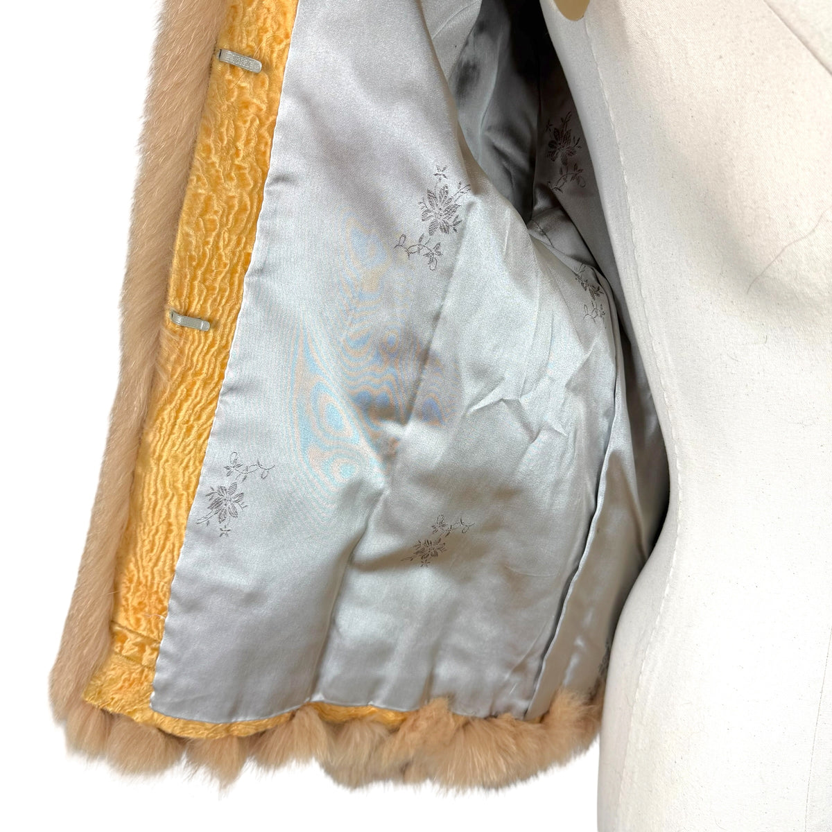 Vintage Fox Fur Coat Light Brown 1990s