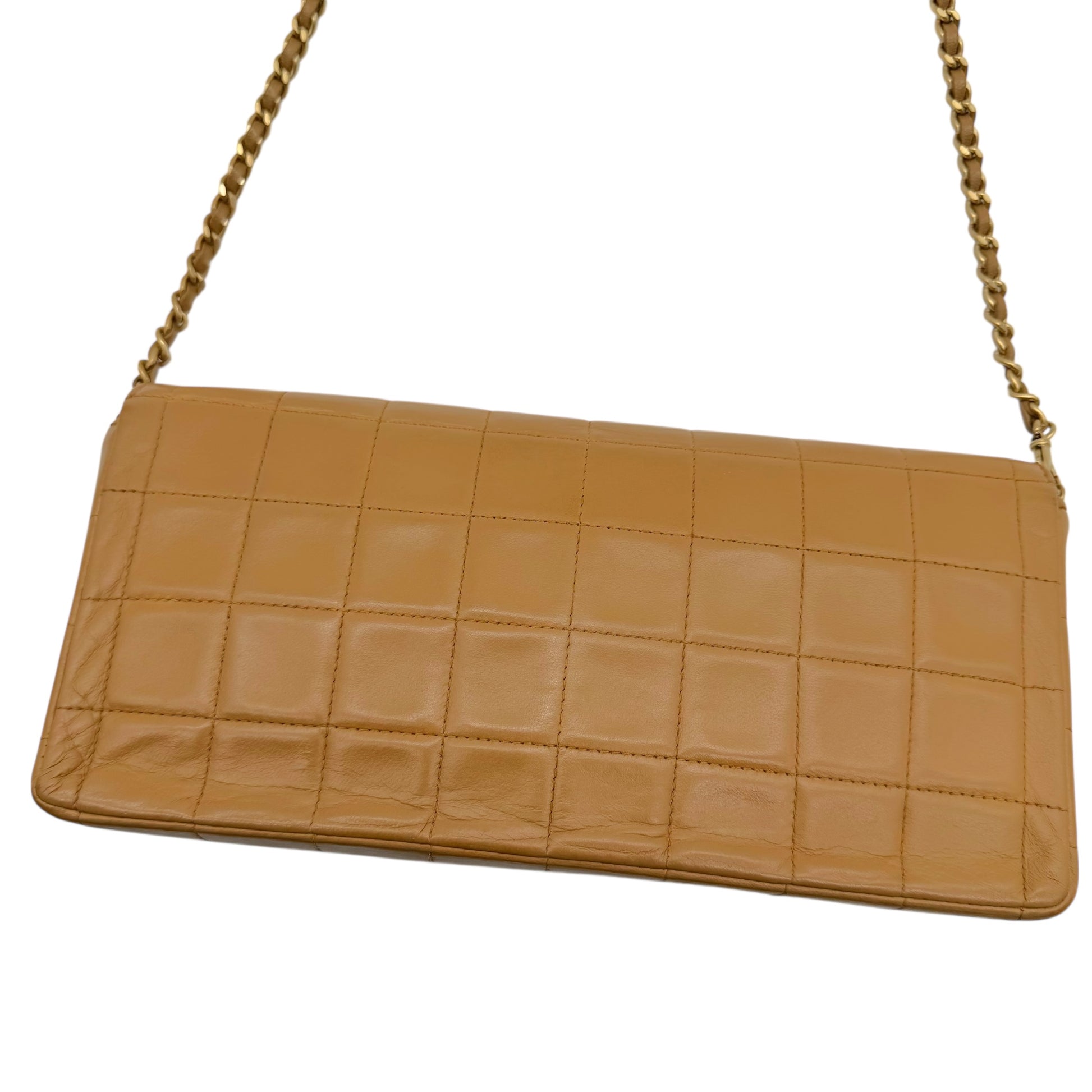 Chanel Beige Leather Chocolate Bar East West Flap Clutch Bag 2002-03 - Outfit Repeater