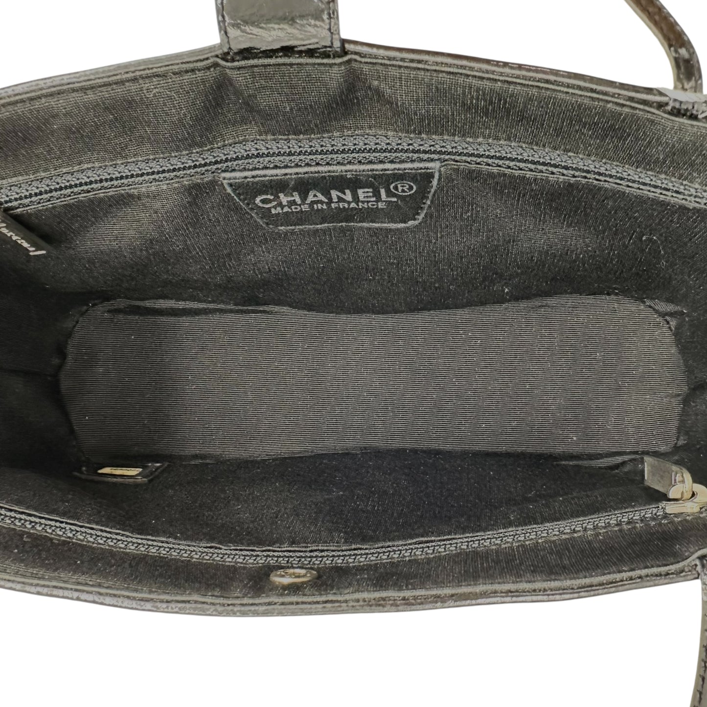 Chanel Multicolor Fringe Trim Shoulder Bag - Outfit Repeater