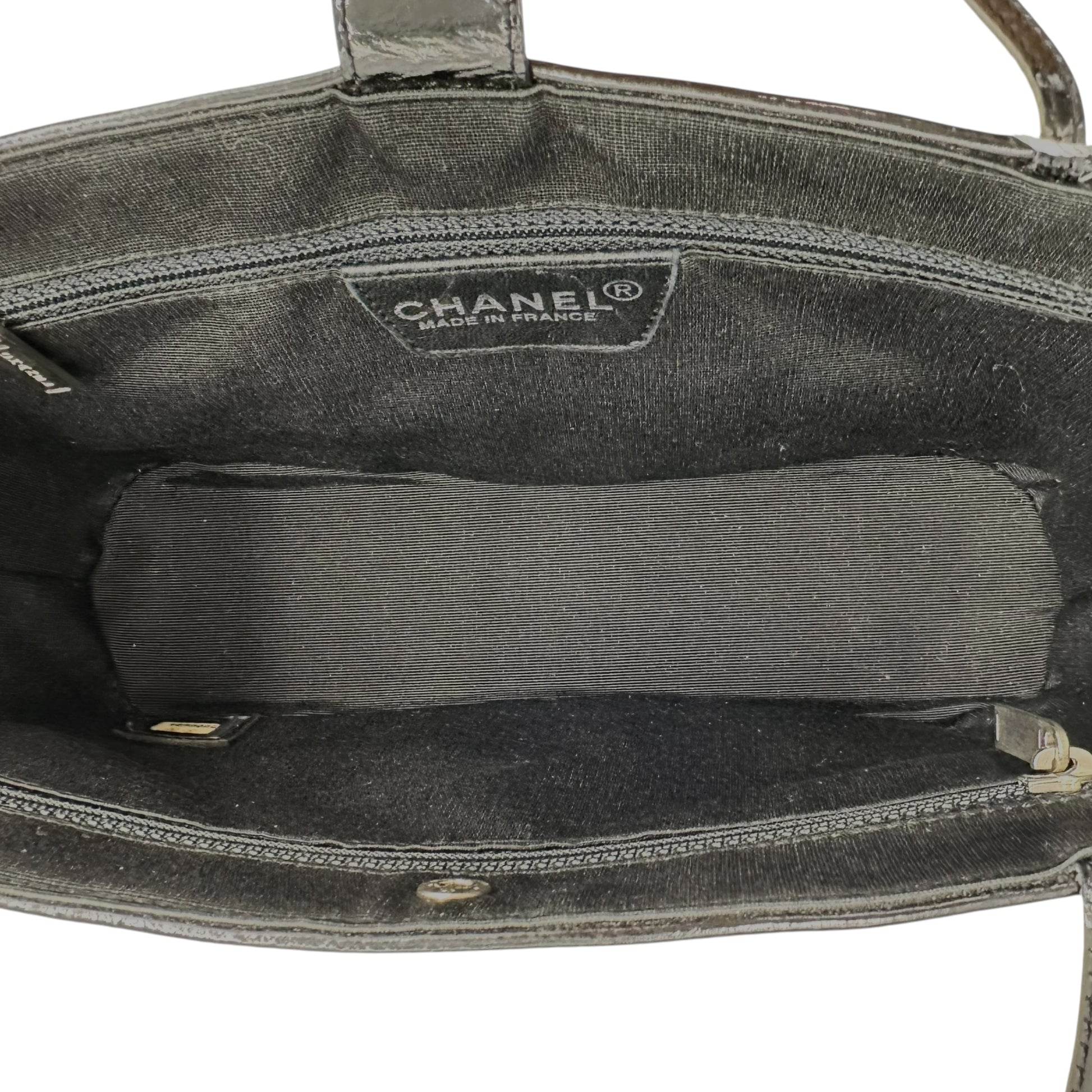 Chanel Multicolor Fringe Trim Shoulder Bag - Outfit Repeater