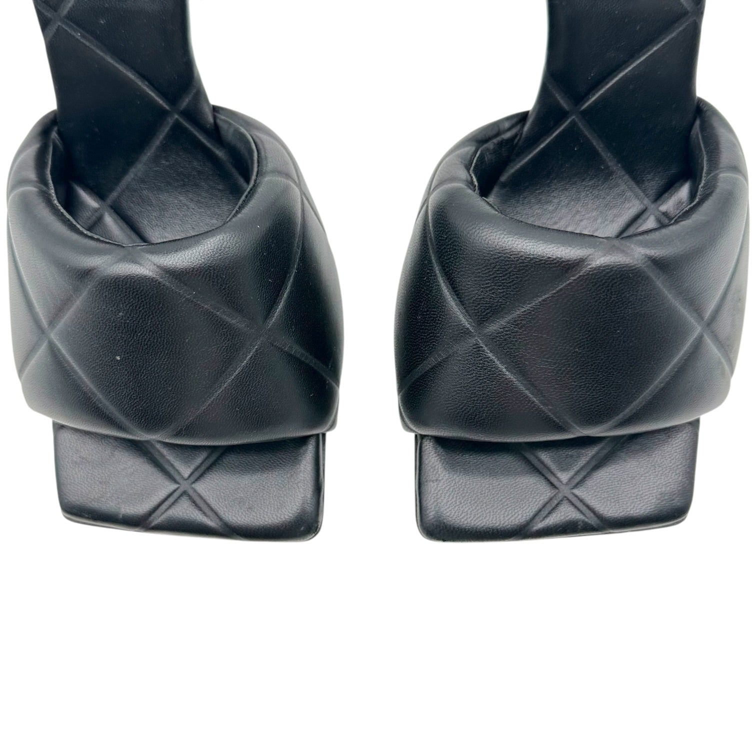 Bottega Veneta Black Leather Intrecciato Mule Heels