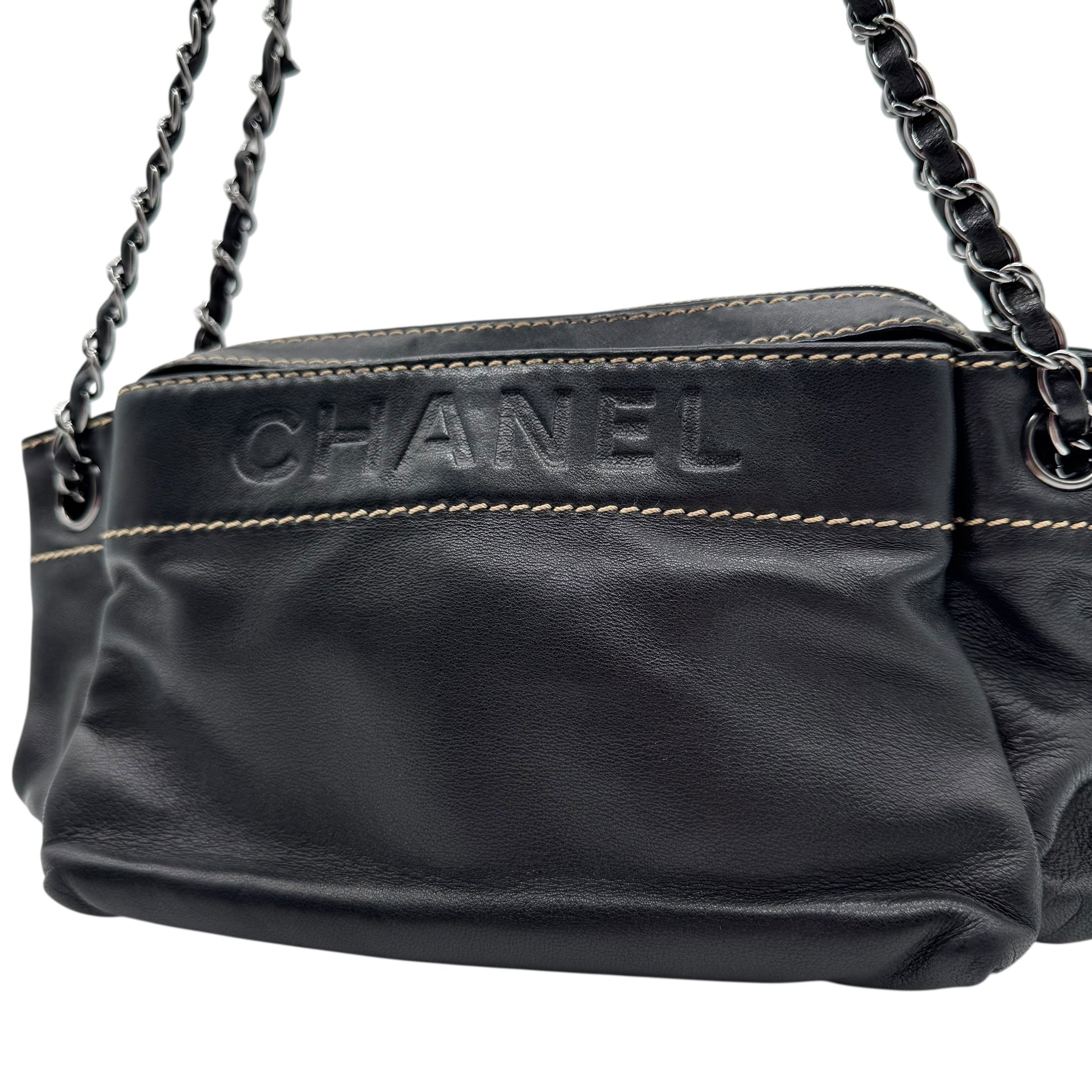 Chanel Black Lambskin LAX Accordion Shoulder Bag 2004-05 - Outfit Repeater
