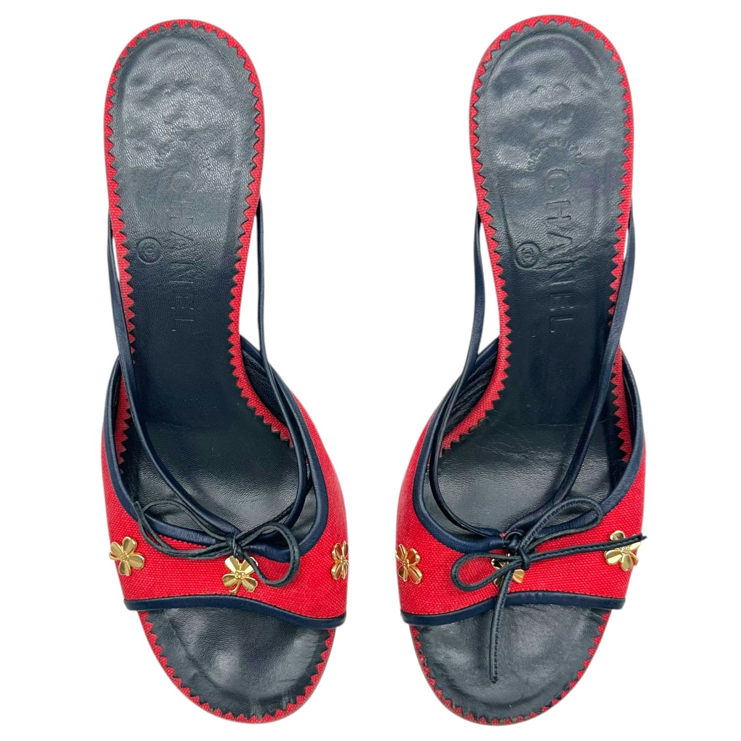 Chanel Red Navy Kitten Heel Mules Gold Clover Charms