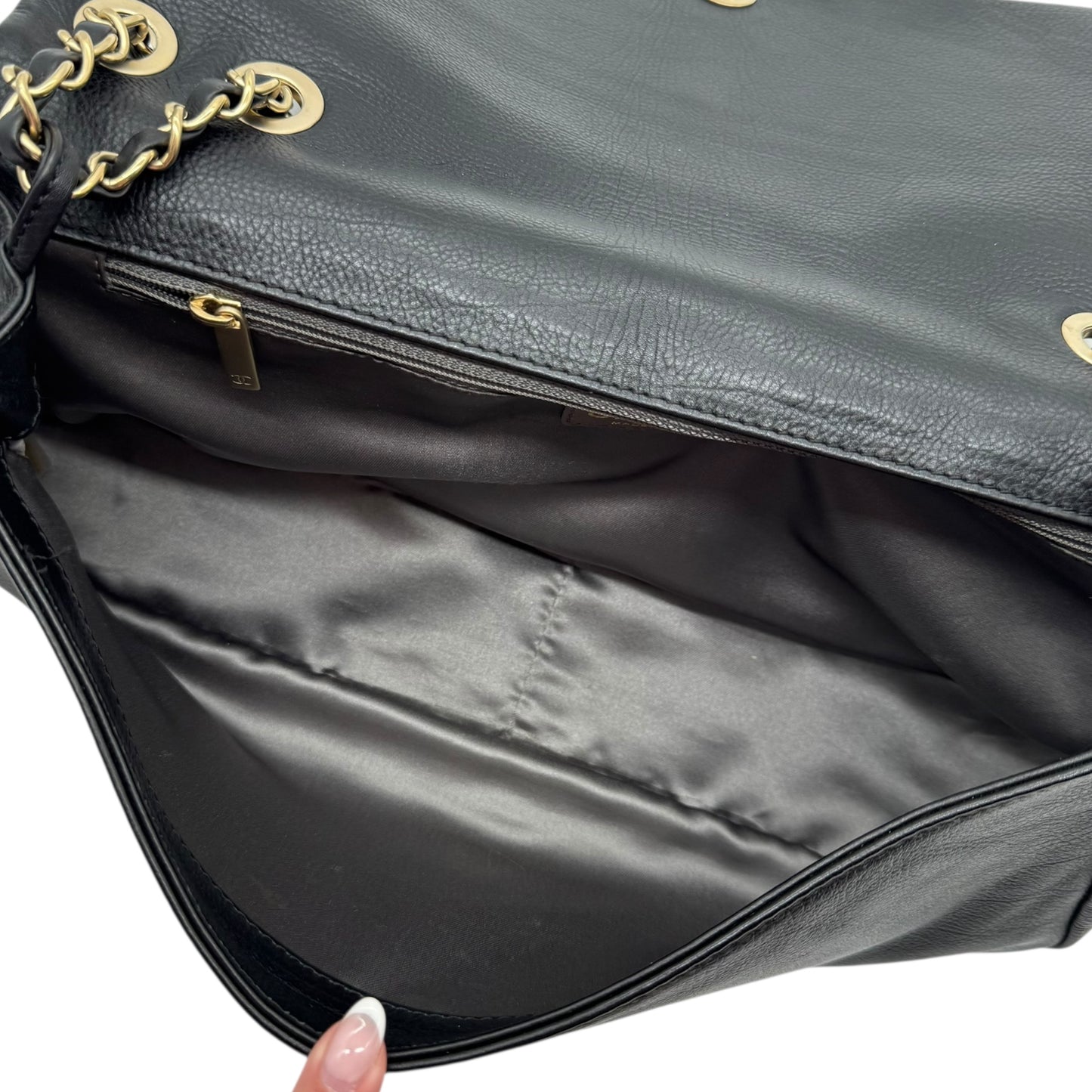 Chanel Black Lambskin CC Studded Logo East West Shoulder Bag 2008-09 - Outfit Repeater