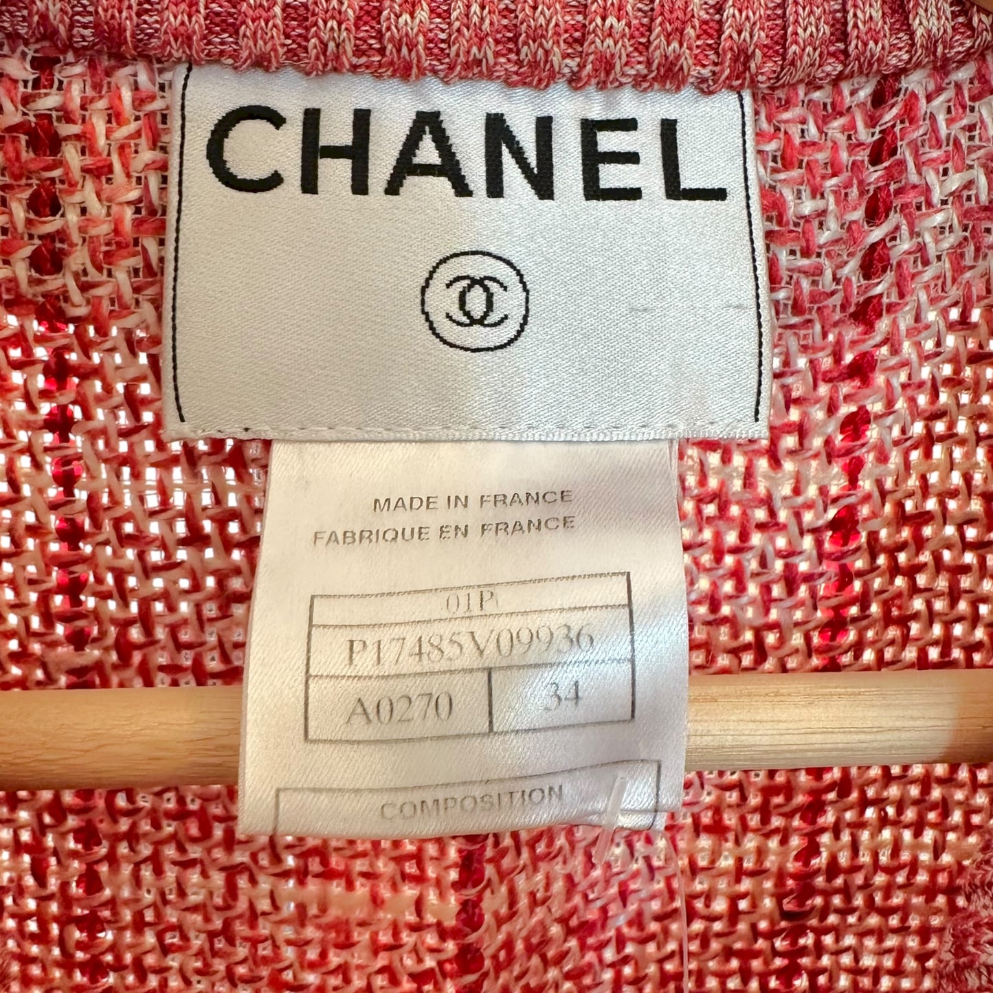 Chanel Spring 2001 Red & White Tweed Knit Multi-Pocket Vest Top - Outfit Repeater